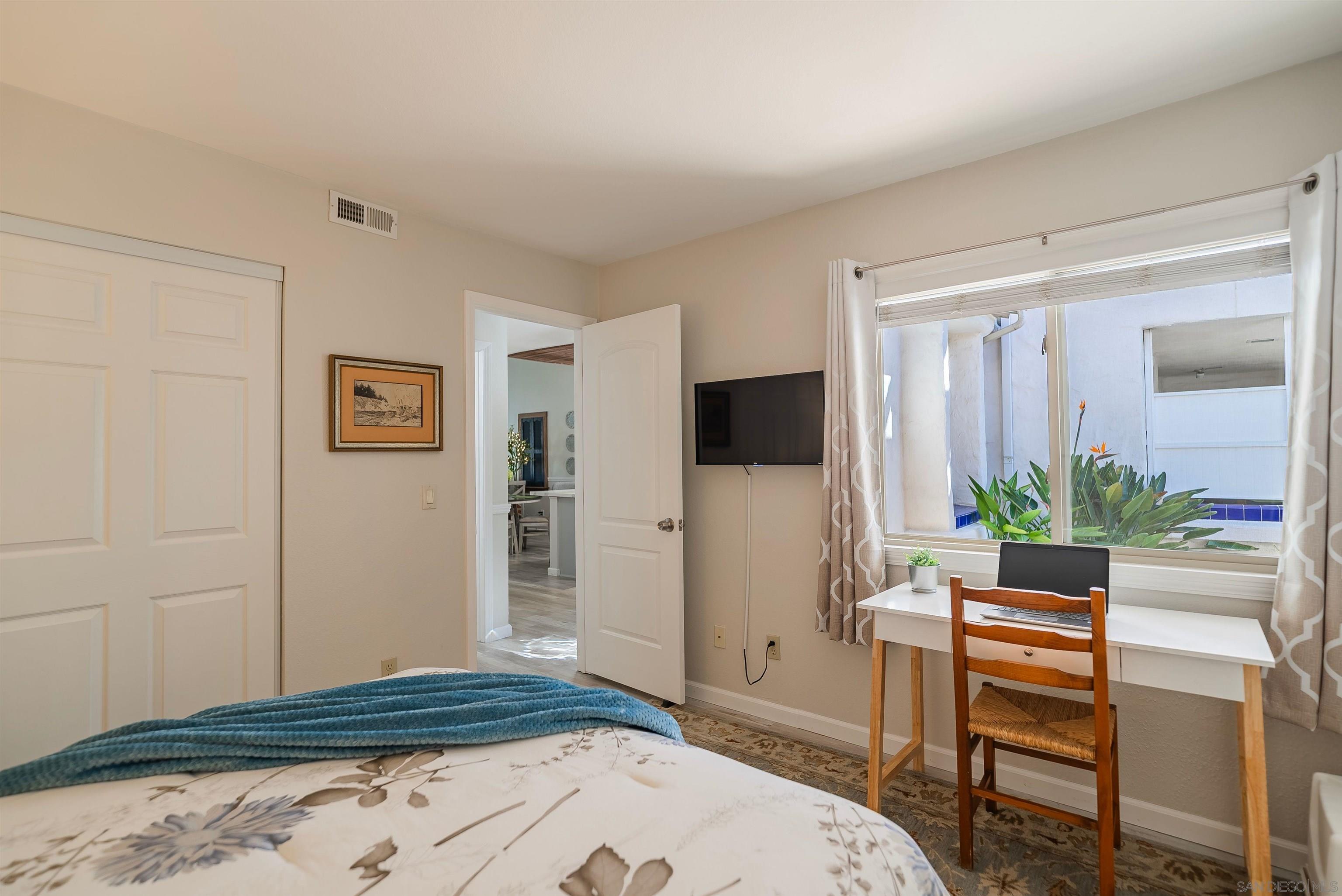 Detail Gallery Image 21 of 53 For 12242  Paseo Lucido  D, San Diego,  CA 92128 - 2 Beds | 2 Baths