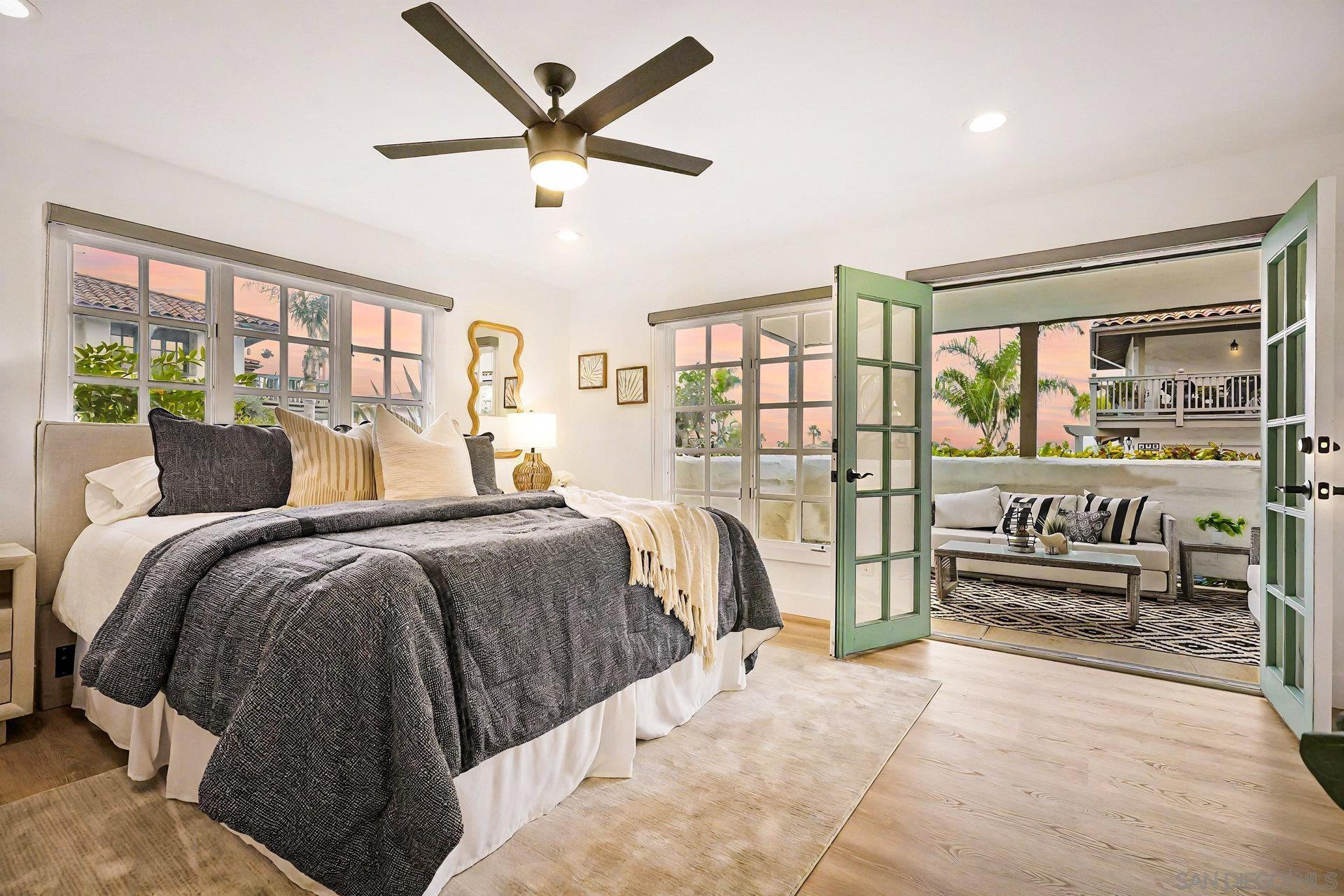 Detail Gallery Image 1 of 1 For 381  Playa Blanca, Encinitas,  CA 92024 - 2 Beds | 2 Baths