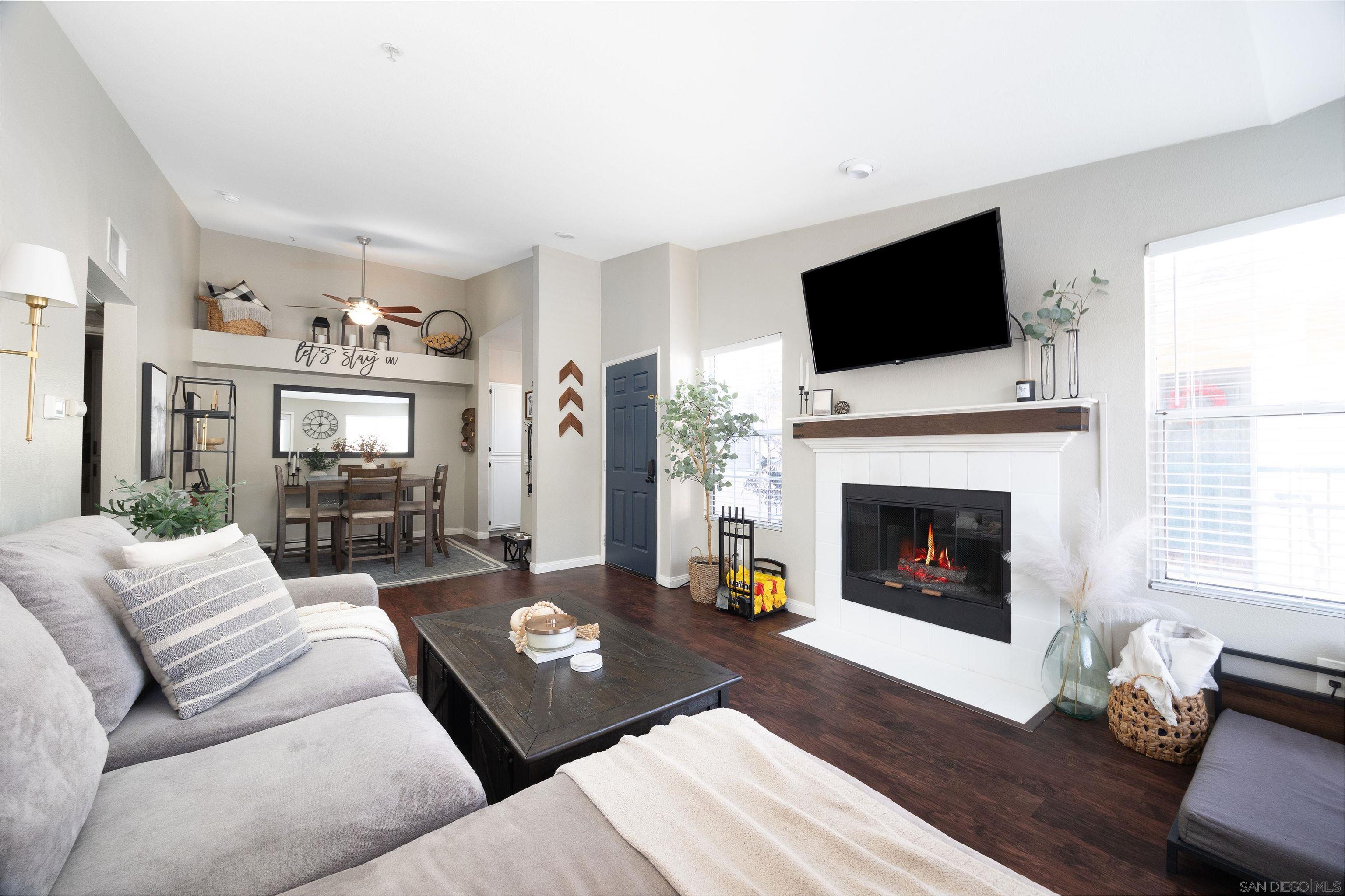 Detail Gallery Image 1 of 1 For 18577  Caminito Pasadero  #420,  San Diego,  CA 92128 - 1 Beds | 1 Baths