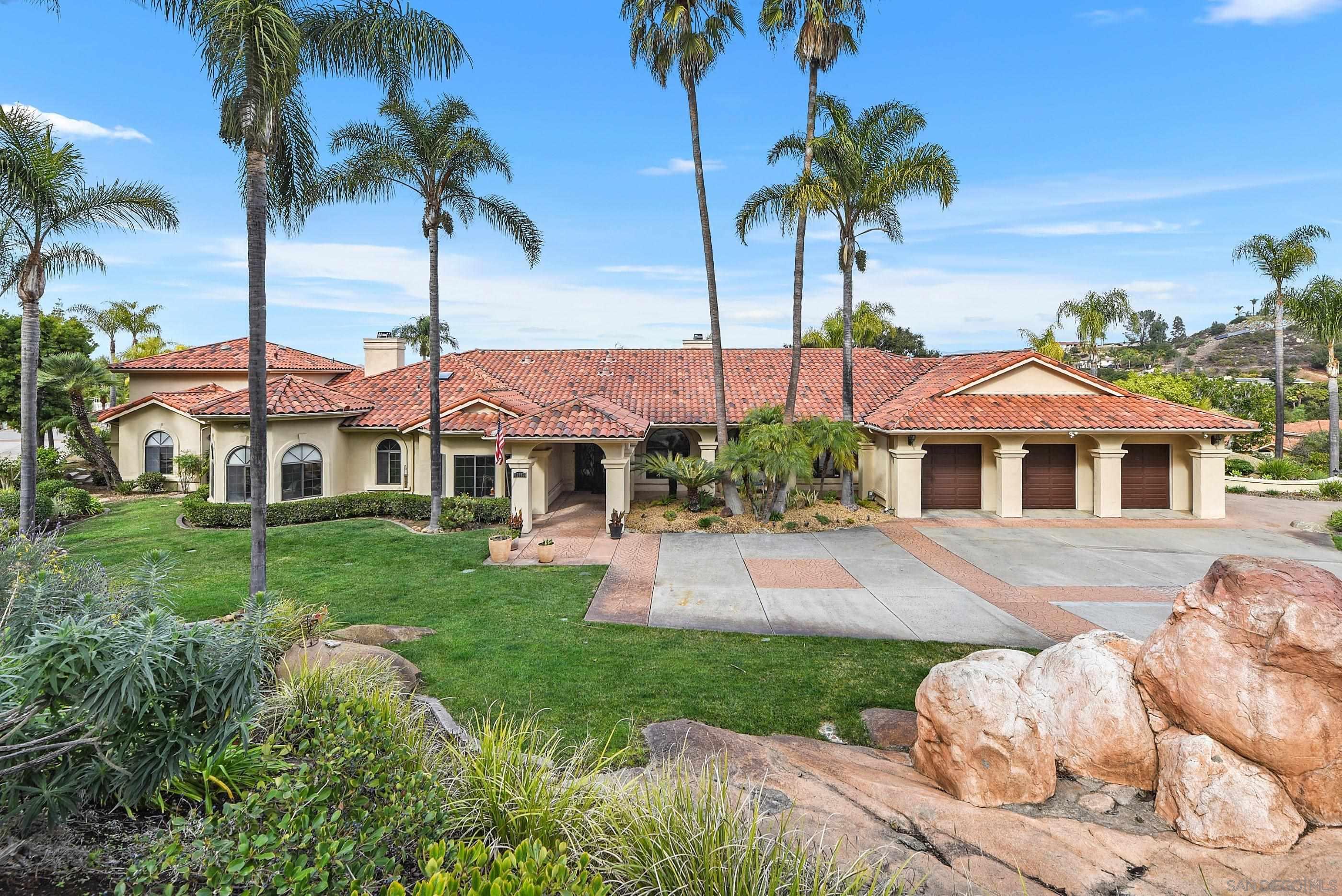 Detail Gallery Image 1 of 1 For 12963  Glen Circle Rd, Poway,  CA 92064 - 6 Beds | 6/1 Baths