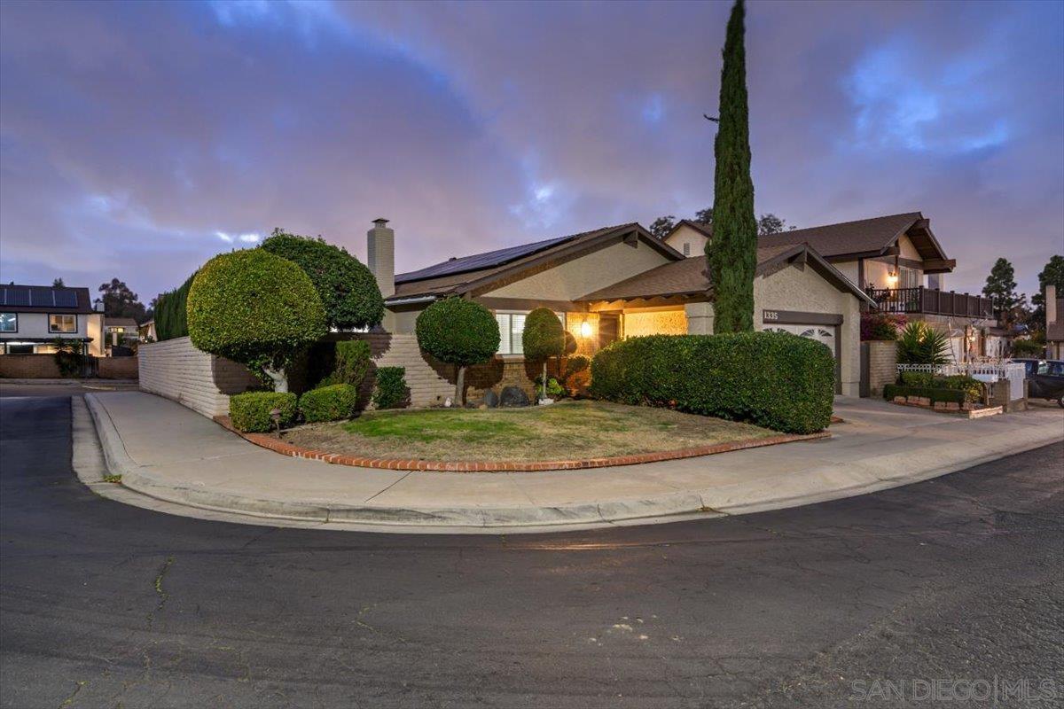 Detail Gallery Image 1 of 1 For 1335  Blue Falls Dr, Chula Vista,  CA 91910 - 3 Beds | 2 Baths