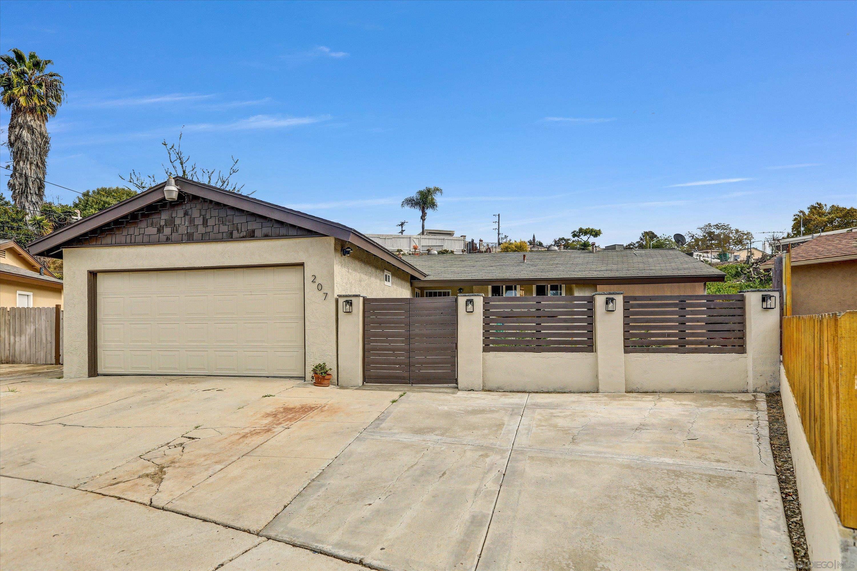 Detail Gallery Image 1 of 1 For 207  Redcrest Dr, San Diego,  CA 92114 - 3 Beds | 1/1 Baths