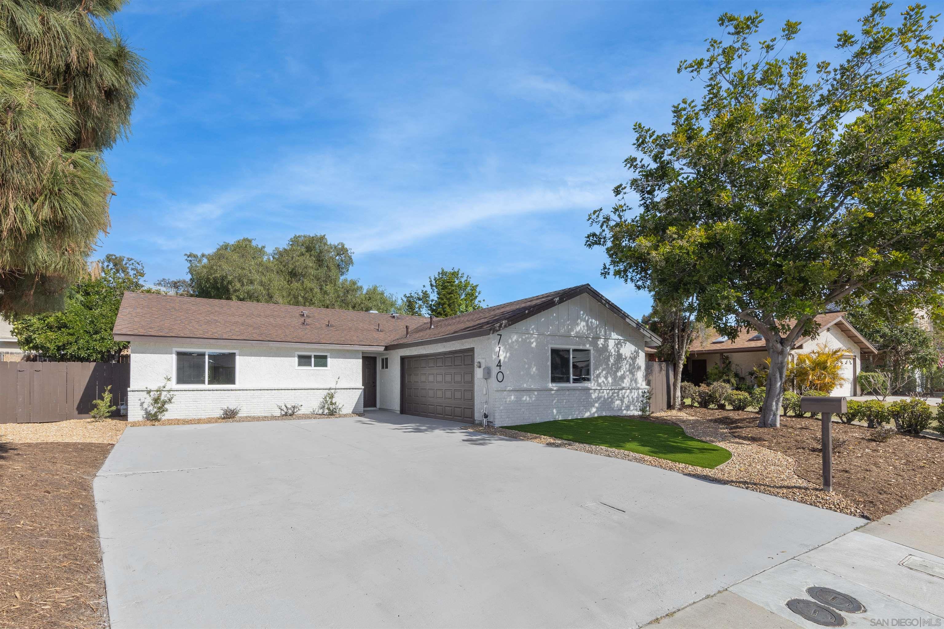 Detail Gallery Image 1 of 1 For 7140  Latrobe Circle, San Diego,  CA 92139 - 3 Beds | 2 Baths