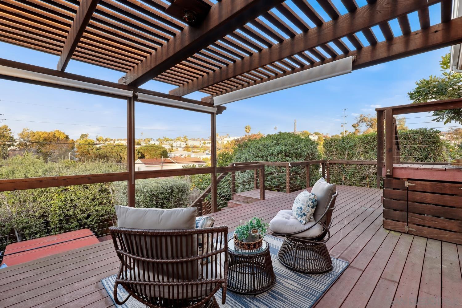 Detail Gallery Image 1 of 1 For 3636  Wawona Dr, San Diego,  CA 92106 - 3 Beds | 2 Baths