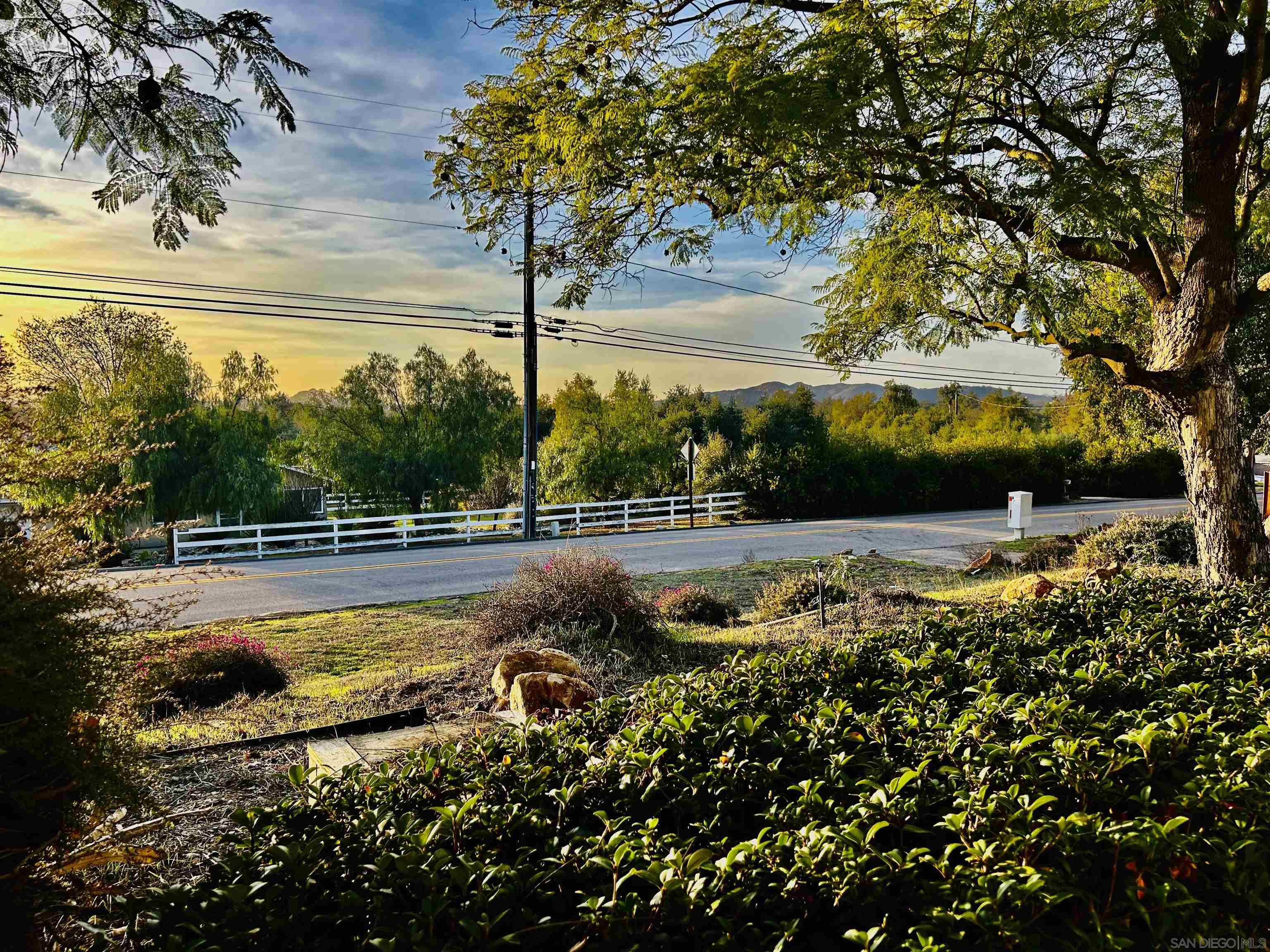 Detail Gallery Image 1 of 1 For 1250  Ramona Street, Ramona,  CA 92065 - 4 Beds | 3 Baths