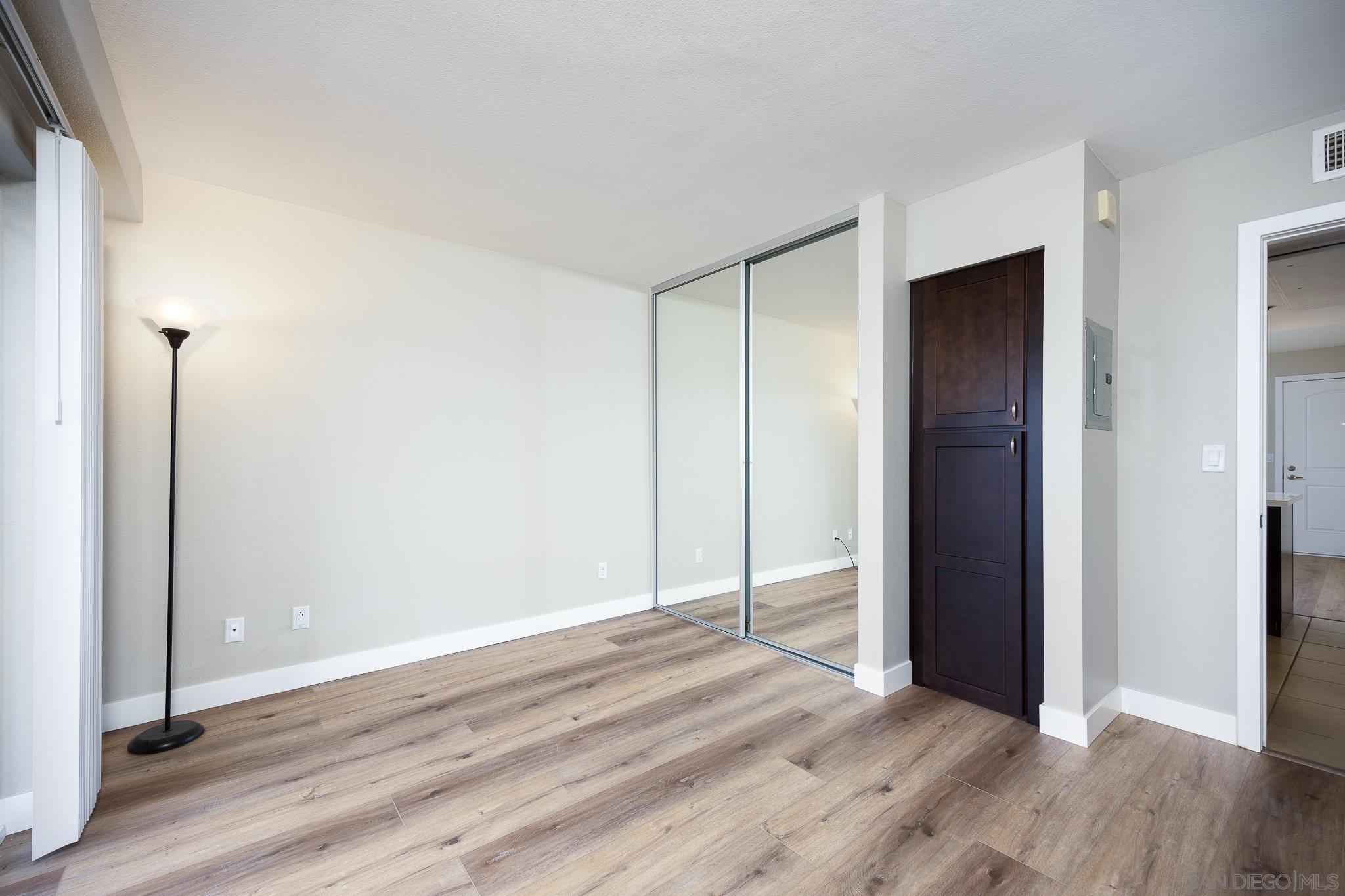 Detail Gallery Image 22 of 34 For 801  National City Blvd  #403,  National City,  CA 91950 - 1 Beds | 1 Baths