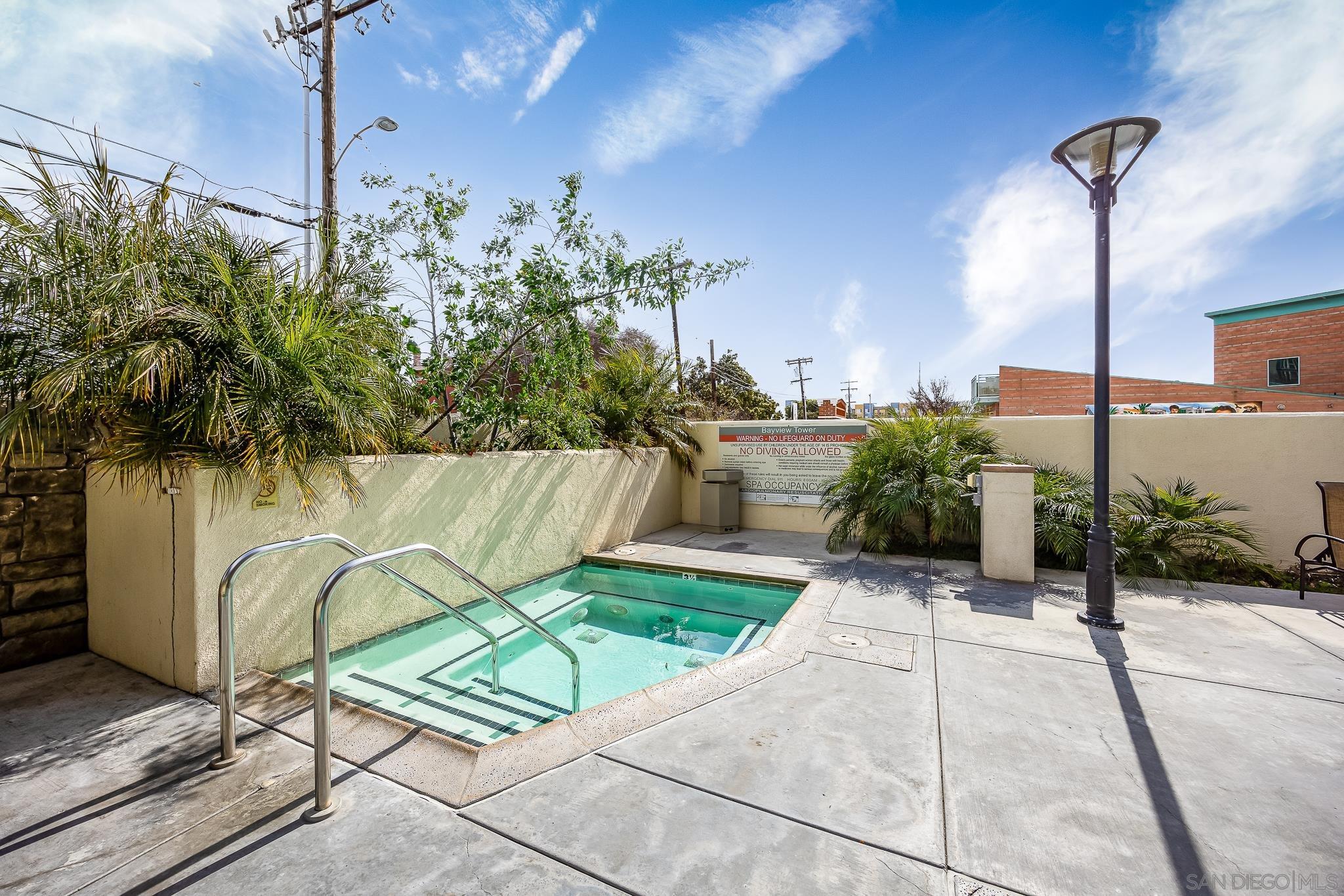 Detail Gallery Image 32 of 34 For 801  National City Blvd  #403,  National City,  CA 91950 - 1 Beds | 1 Baths