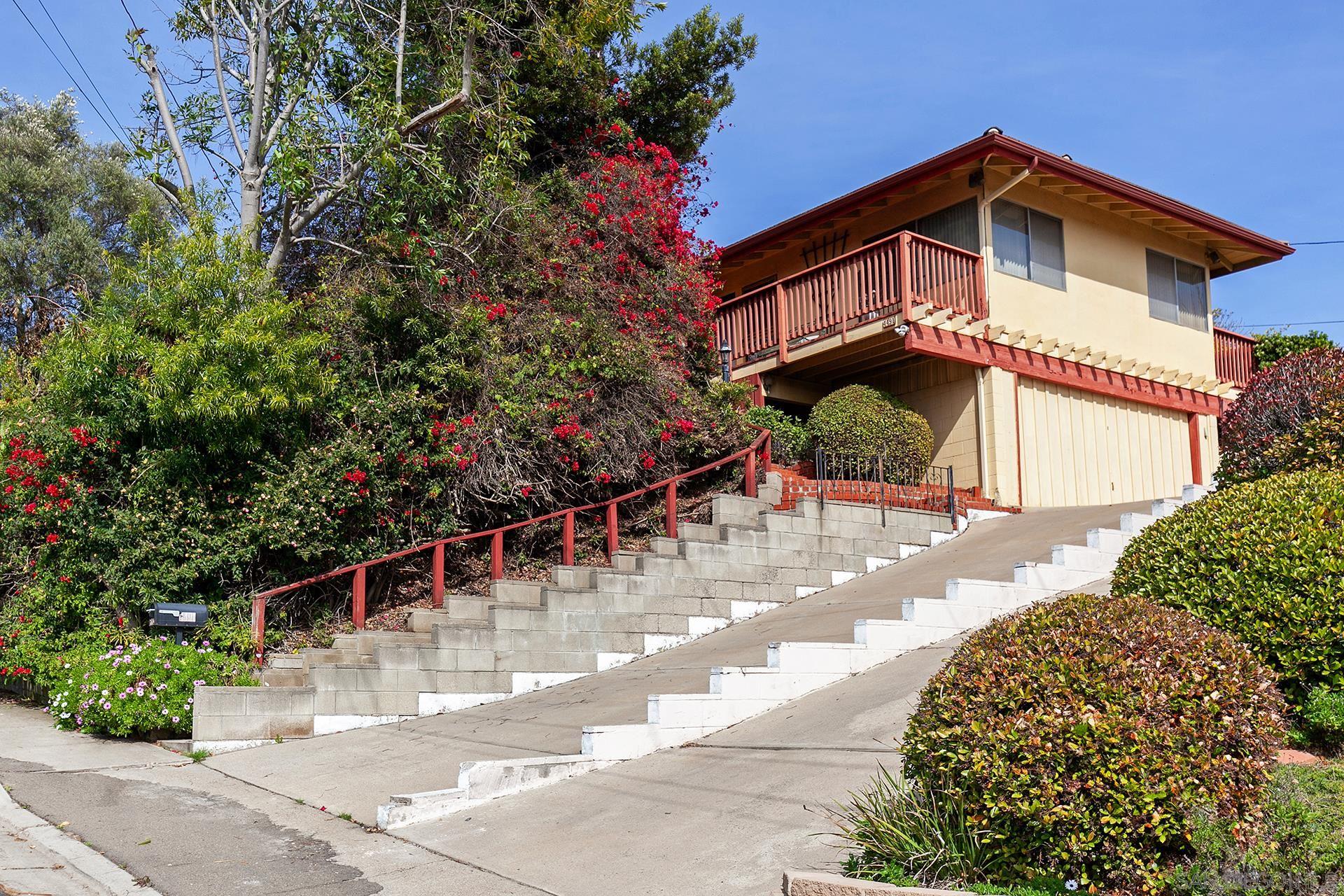 Detail Gallery Image 1 of 1 For 4491  Glen St, La Mesa,  CA 91941 - 3 Beds | 2 Baths