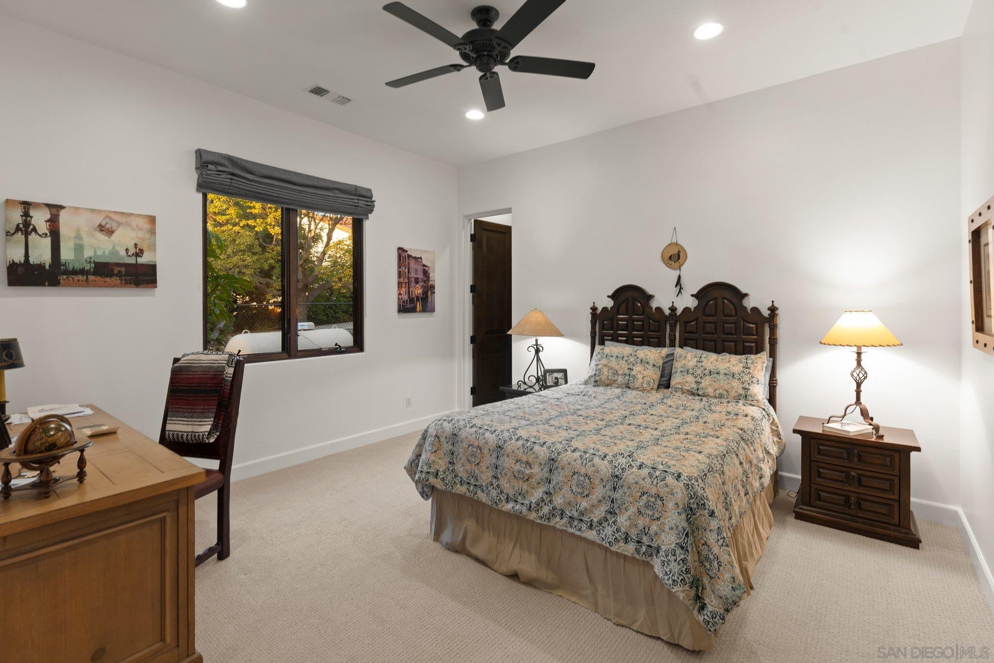 Detail Gallery Image 17 of 39 For 29746  Nella Ln, Vista,  CA 92084 - 4 Beds | 3/1 Baths