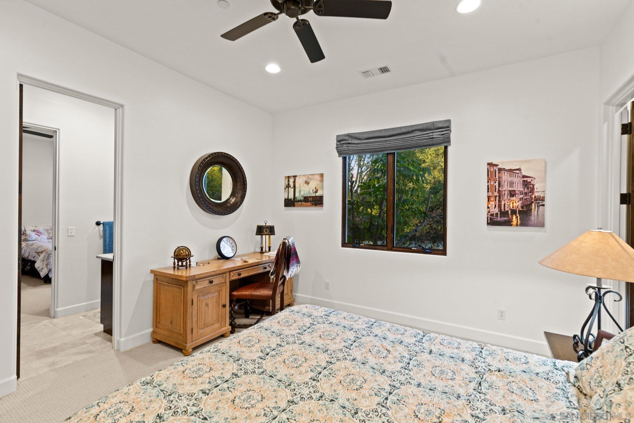 Detail Gallery Image 19 of 39 For 29746  Nella Ln, Vista,  CA 92084 - 4 Beds | 3/1 Baths