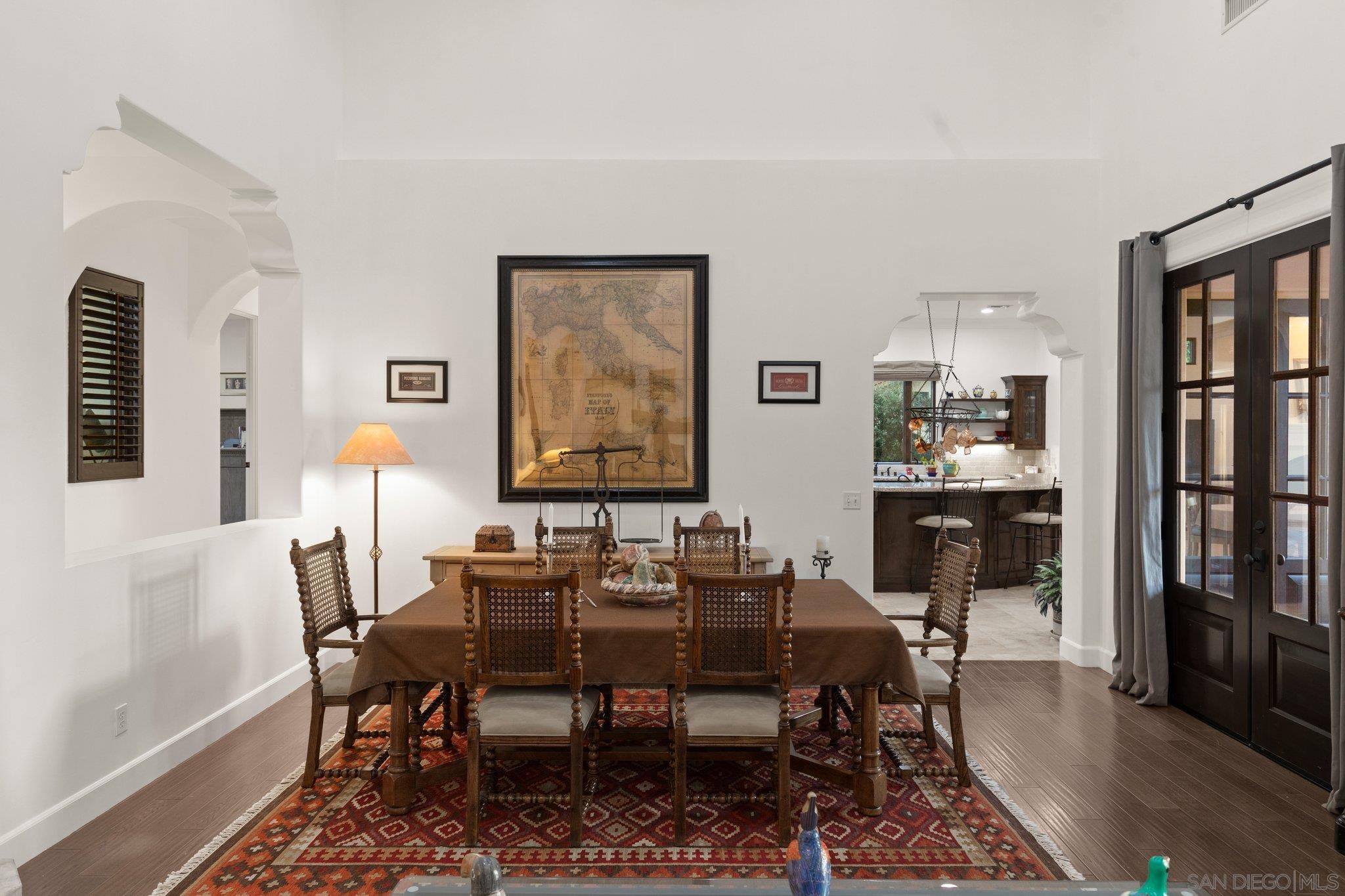 Detail Gallery Image 4 of 39 For 29746  Nella Ln, Vista,  CA 92084 - 4 Beds | 3/1 Baths