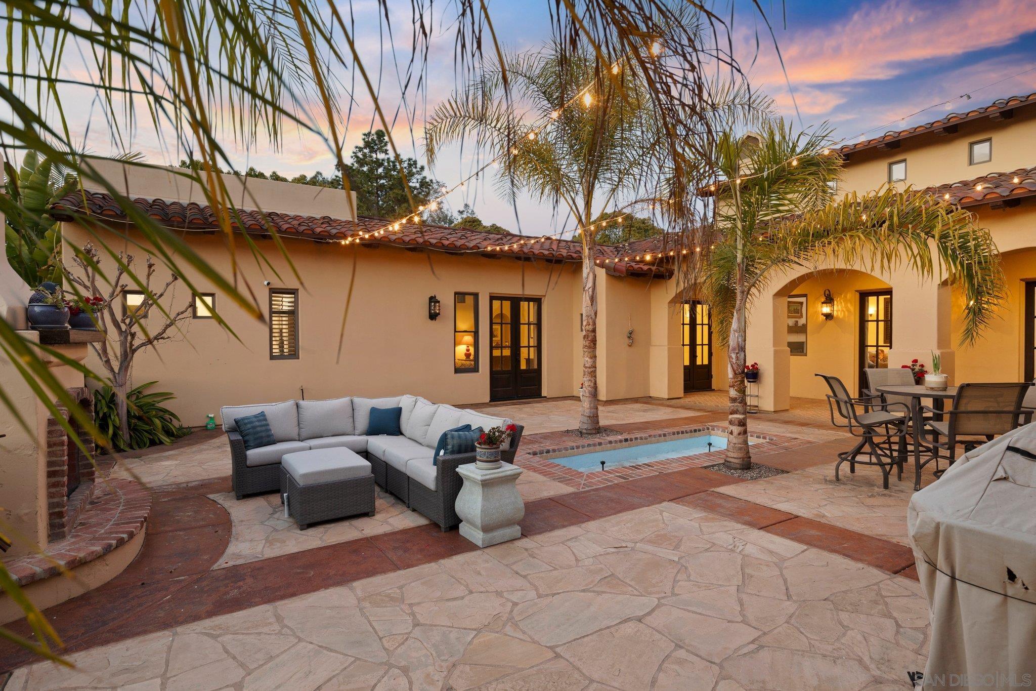 Detail Gallery Image 34 of 39 For 29746  Nella Ln, Vista,  CA 92084 - 4 Beds | 3/1 Baths