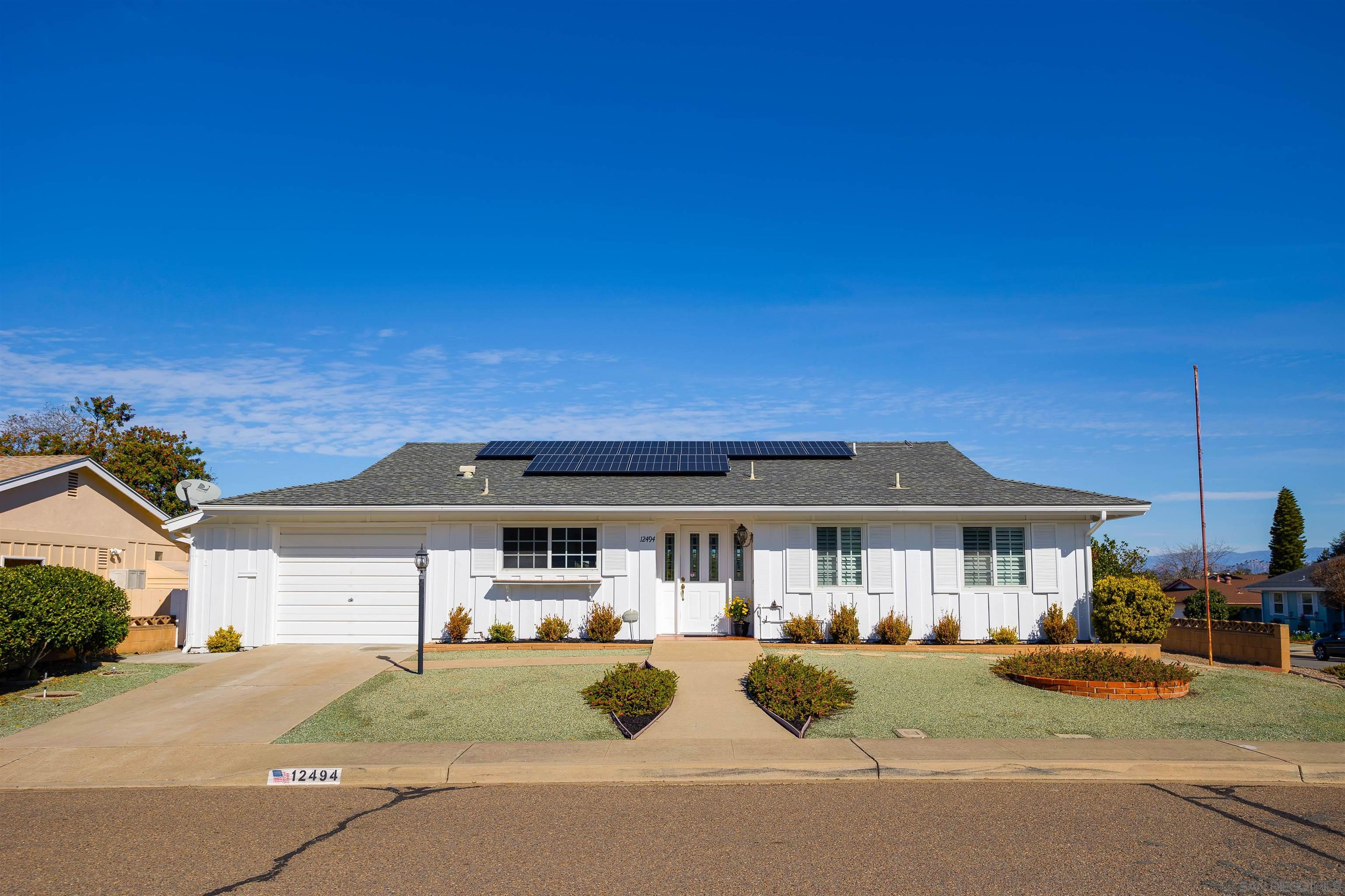 Detail Gallery Image 1 of 1 For 12494  Senda Road, San Diego,  CA 92128 - 2 Beds | 2 Baths