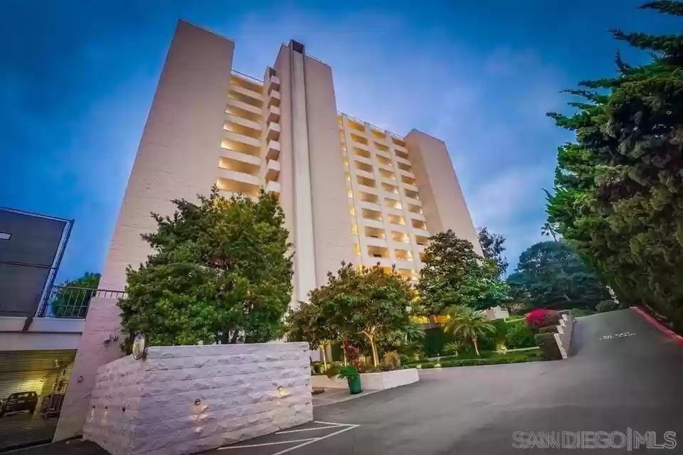 Detail Gallery Image 5 of 23 For 2500  Torrey Pines  802, La Jolla,  CA 92037 - 2 Beds | 2 Baths