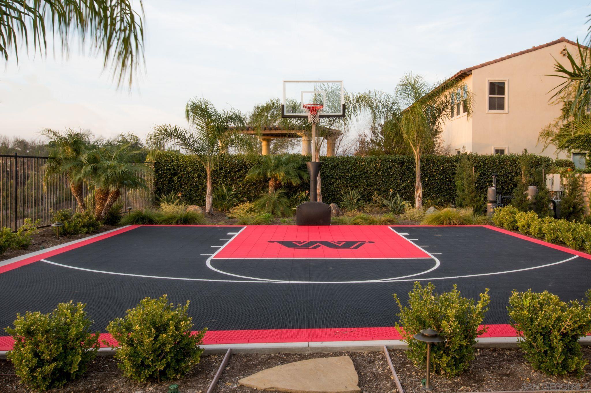 Detail Gallery Image 2 of 21 For 7359  Rancho Catalina Trl, San Diego,  CA 92127 - 5 Beds | 4/1 Baths