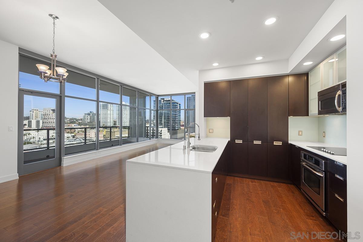 Detail Gallery Image 1 of 1 For 575  6th Ave  #1202,  San Diego,  CA 92101 - 2 Beds | 2 Baths