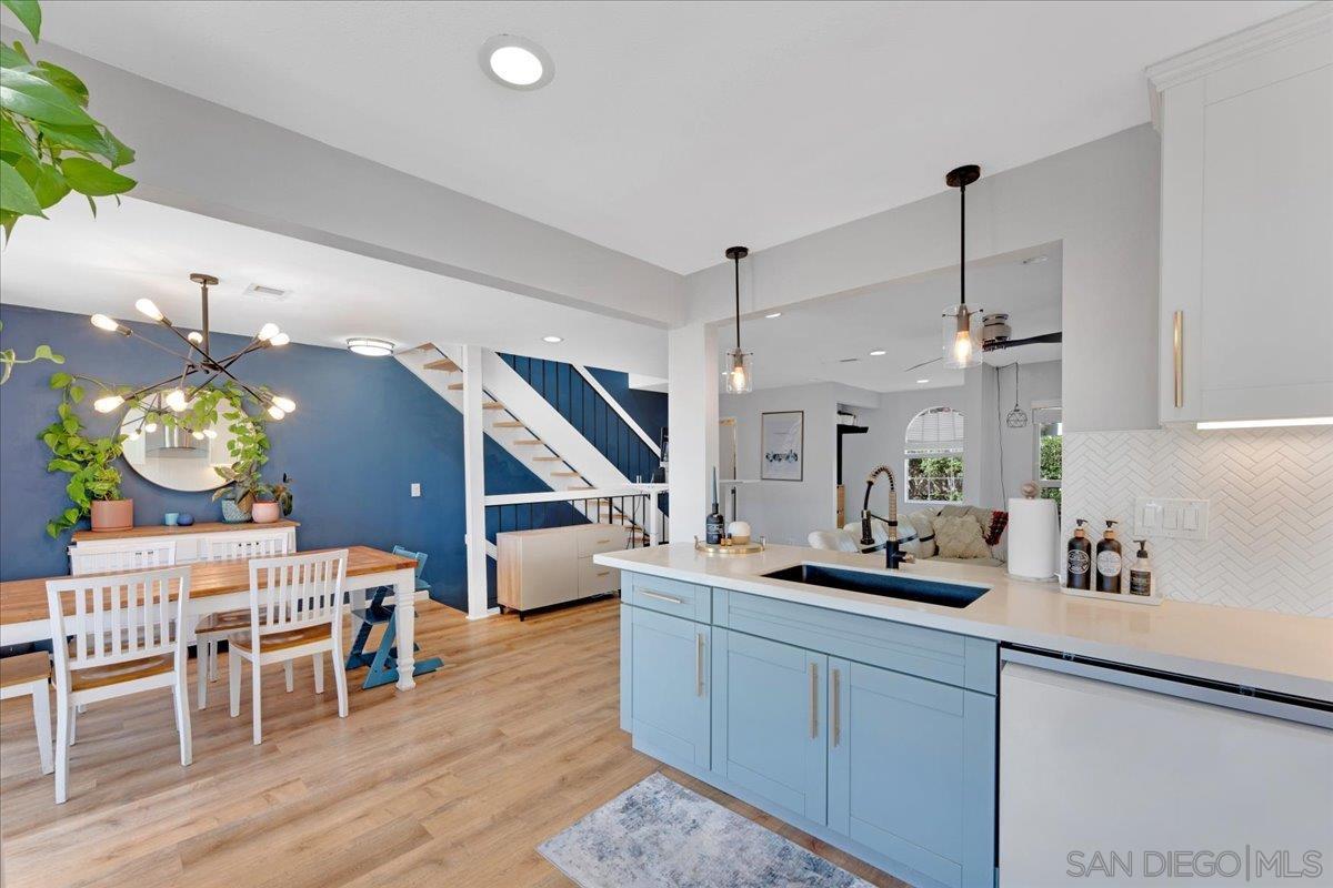 Detail Gallery Image 1 of 1 For 6916  Caminito Curva, San Diego,  CA 92119 - 3 Beds | 2/1 Baths