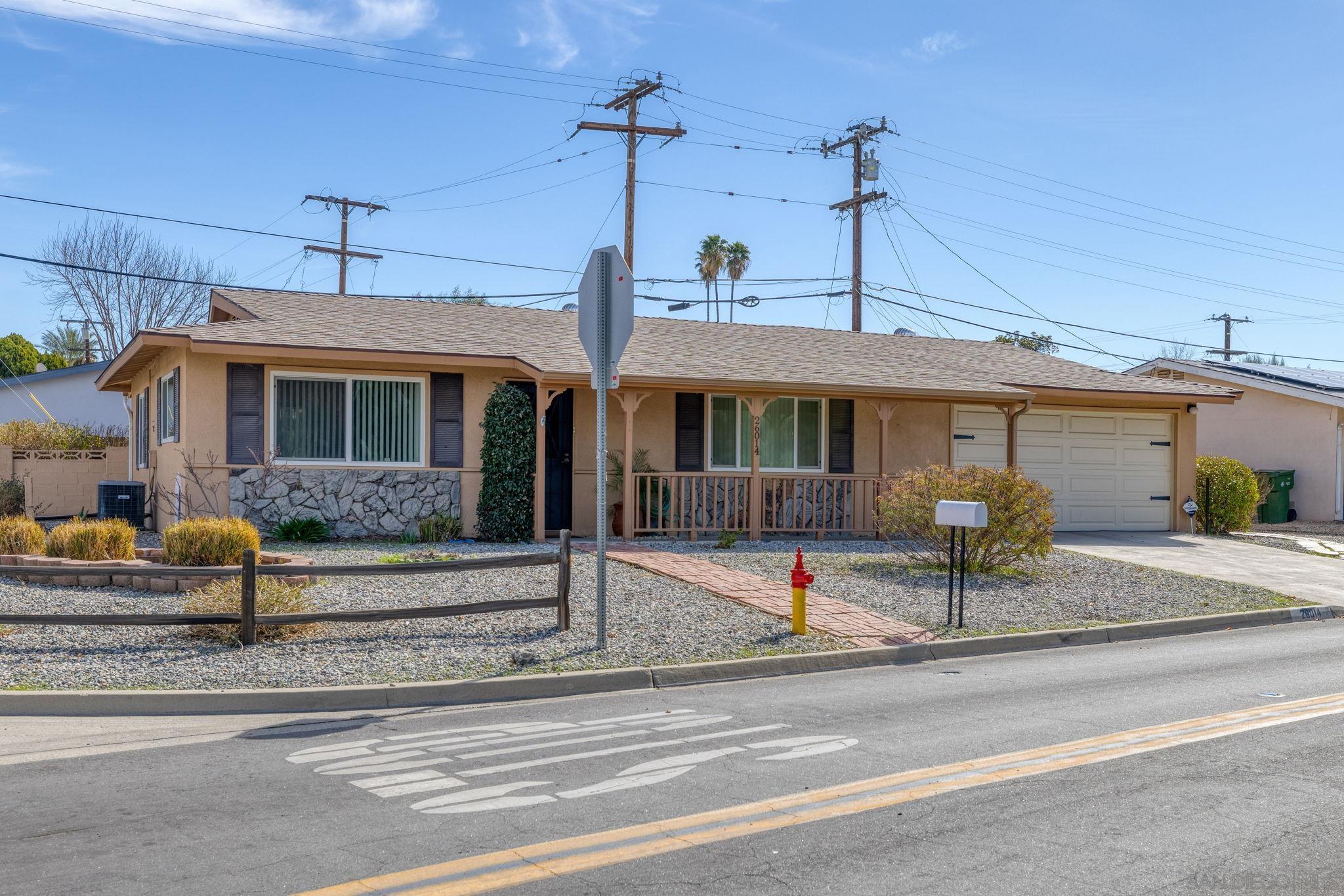 Detail Gallery Image 1 of 1 For 26014  New Chicago Ave, Hemet,  CA 92544 - 2 Beds | 2 Baths