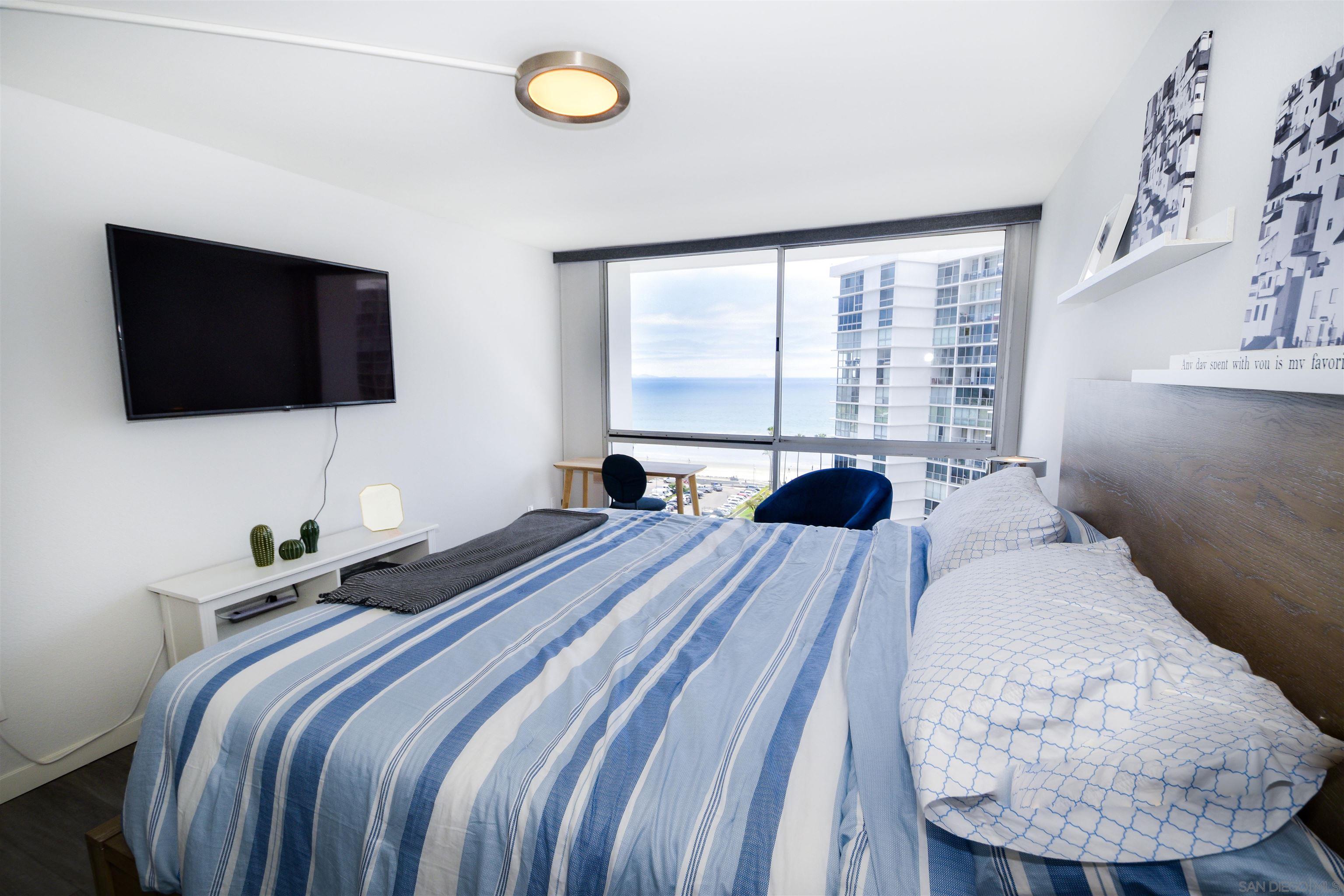 Detail Gallery Image 16 of 27 For 1770  Avenida Del Mundo  1003, Coronado,  CA 92118 - 3 Beds | 3 Baths