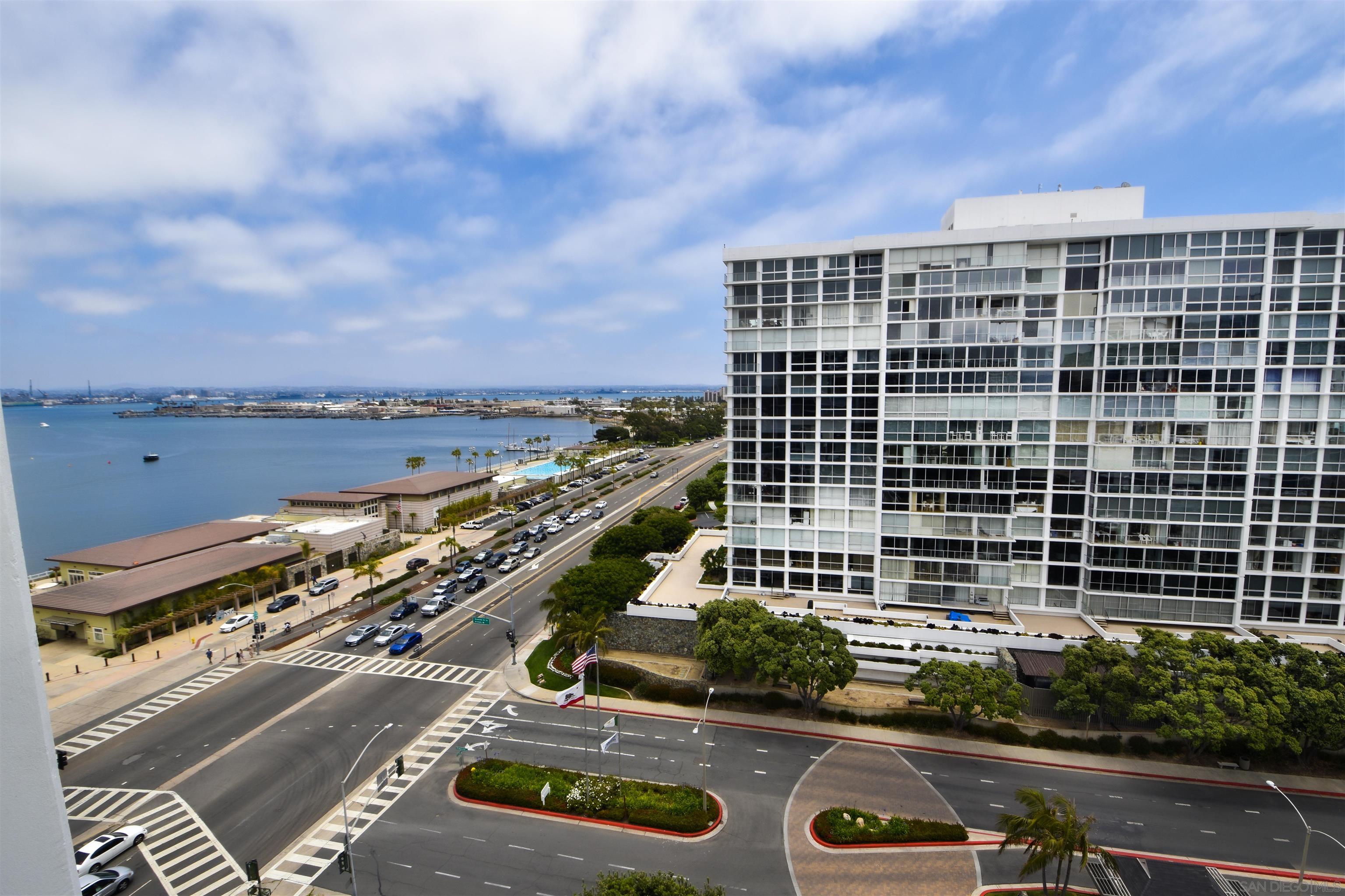 Detail Gallery Image 10 of 27 For 1770  Avenida Del Mundo  1003, Coronado,  CA 92118 - 3 Beds | 3 Baths