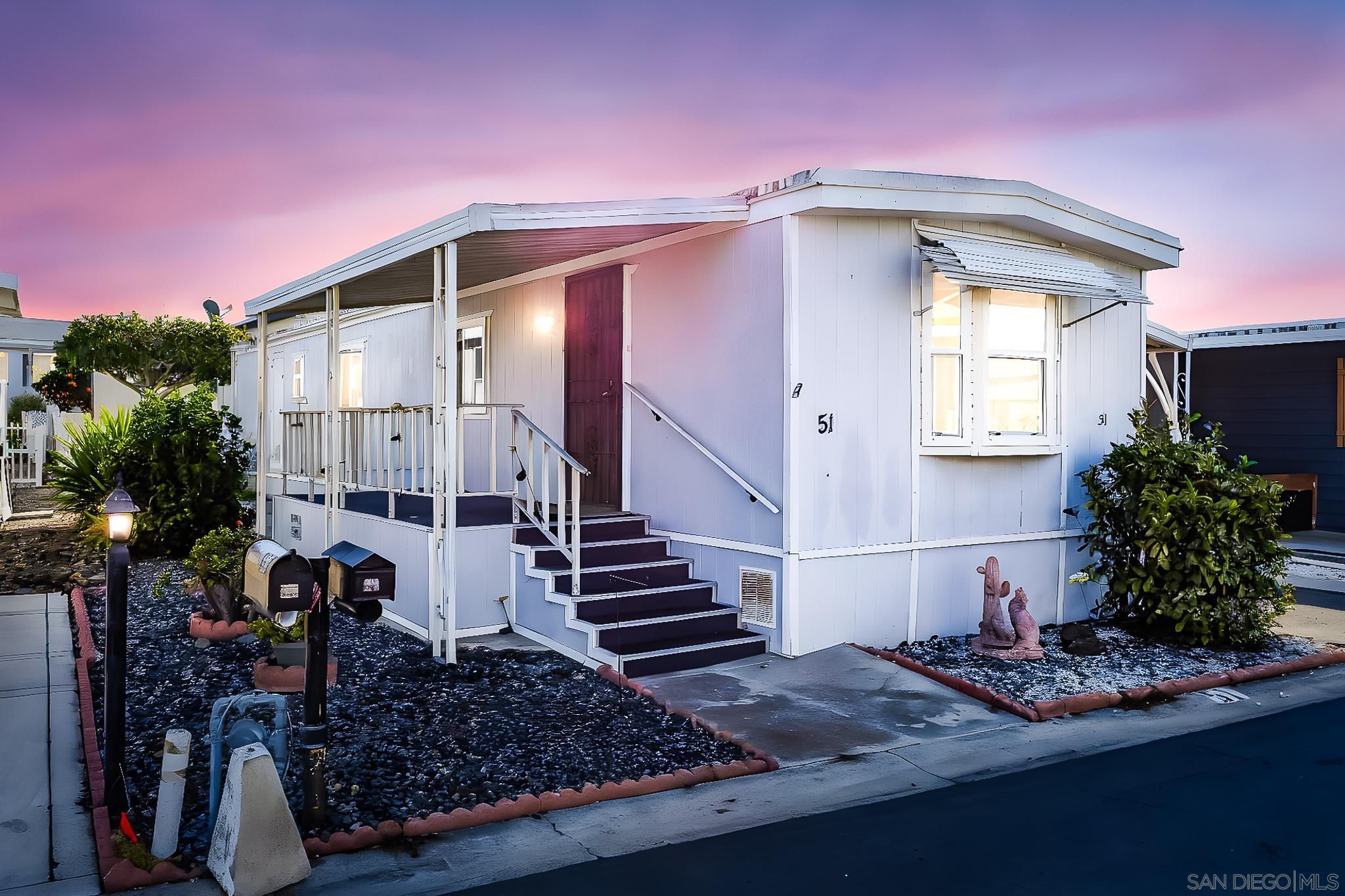 Front Image Thumbnail for SD250019765