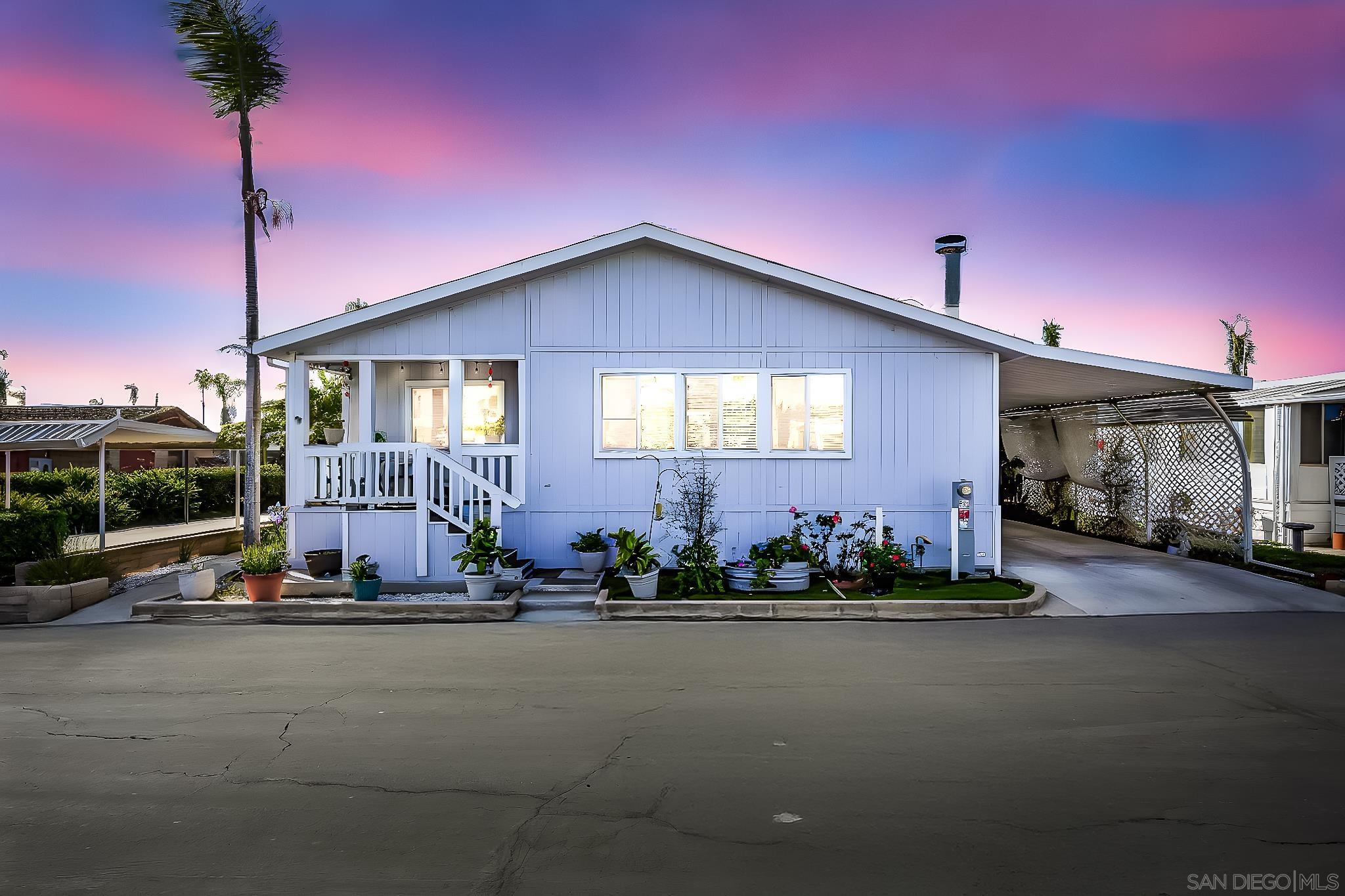 Detail Gallery Image 1 of 1 For 502  Anita St  Spc 92,  Chula Vista,  CA 91911 - 3 Beds | 2 Baths