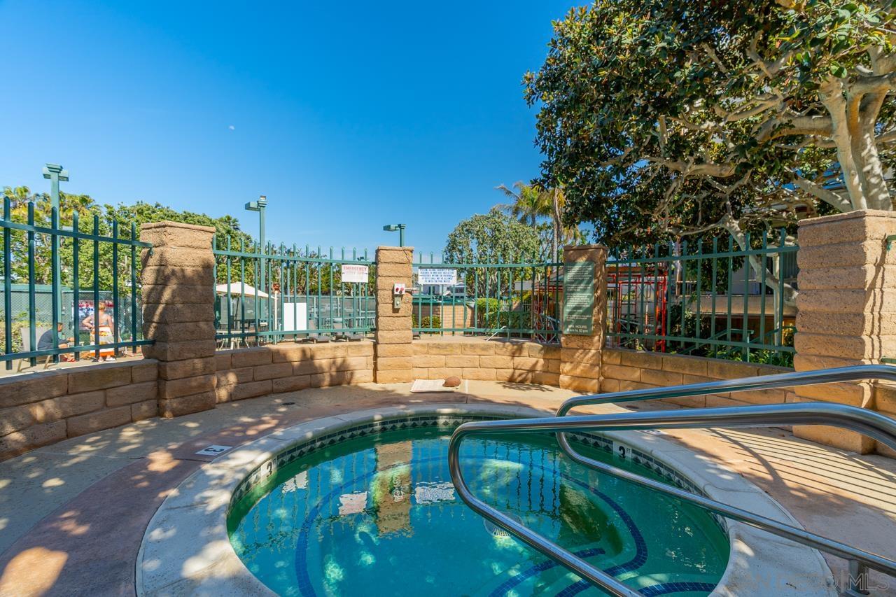 Detail Gallery Image 25 of 27 For 135 S Sierra Ave  32, Solana Beach,  CA 92075 - 2 Beds | 2/1 Baths