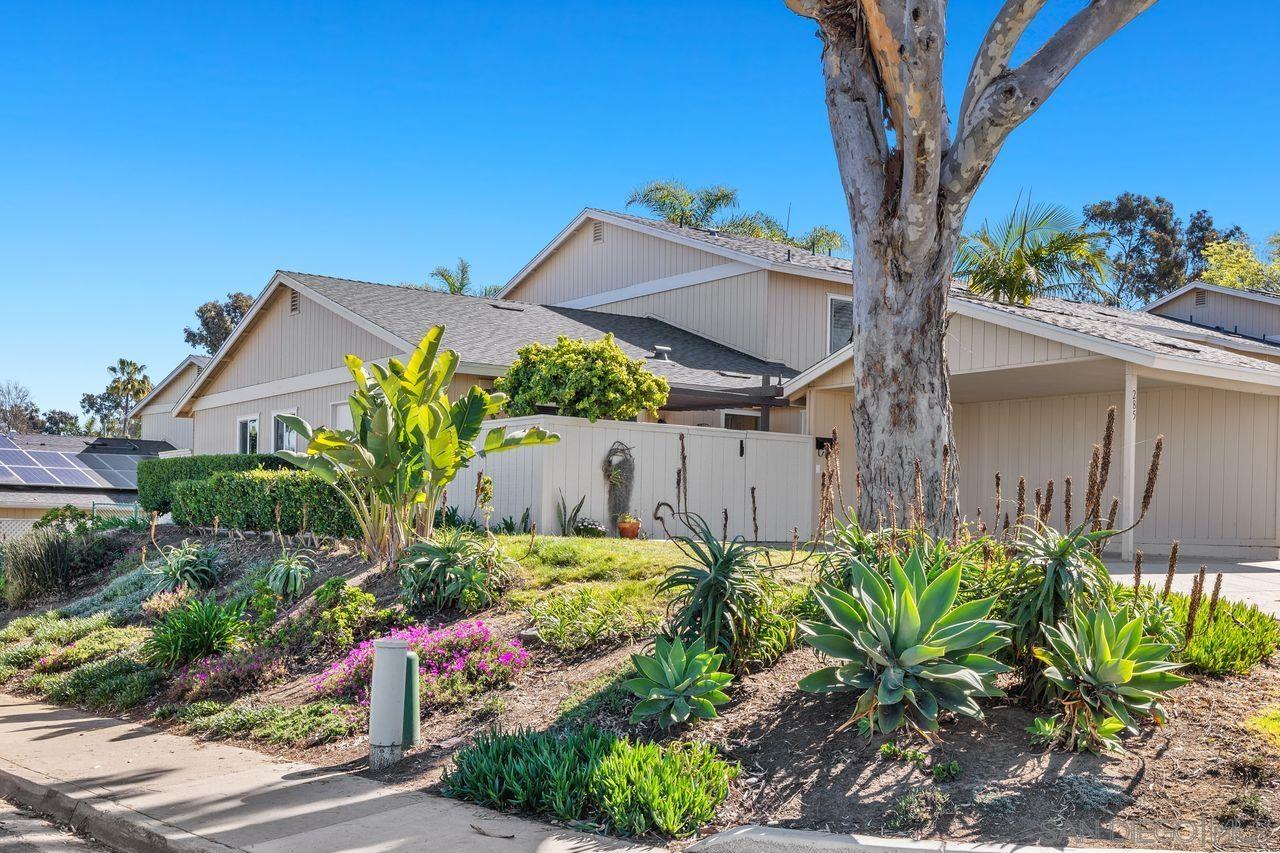 Detail Gallery Image 1 of 1 For 285  Aspenwood Ln, Encinitas,  CA 92024 - 3 Beds | 2 Baths