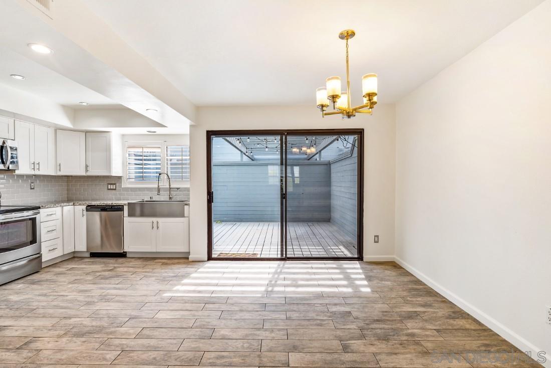 Detail Gallery Image 1 of 1 For 936  Intrepid Ct, Del Mar,  CA 92014 - 2 Beds | 2/1 Baths