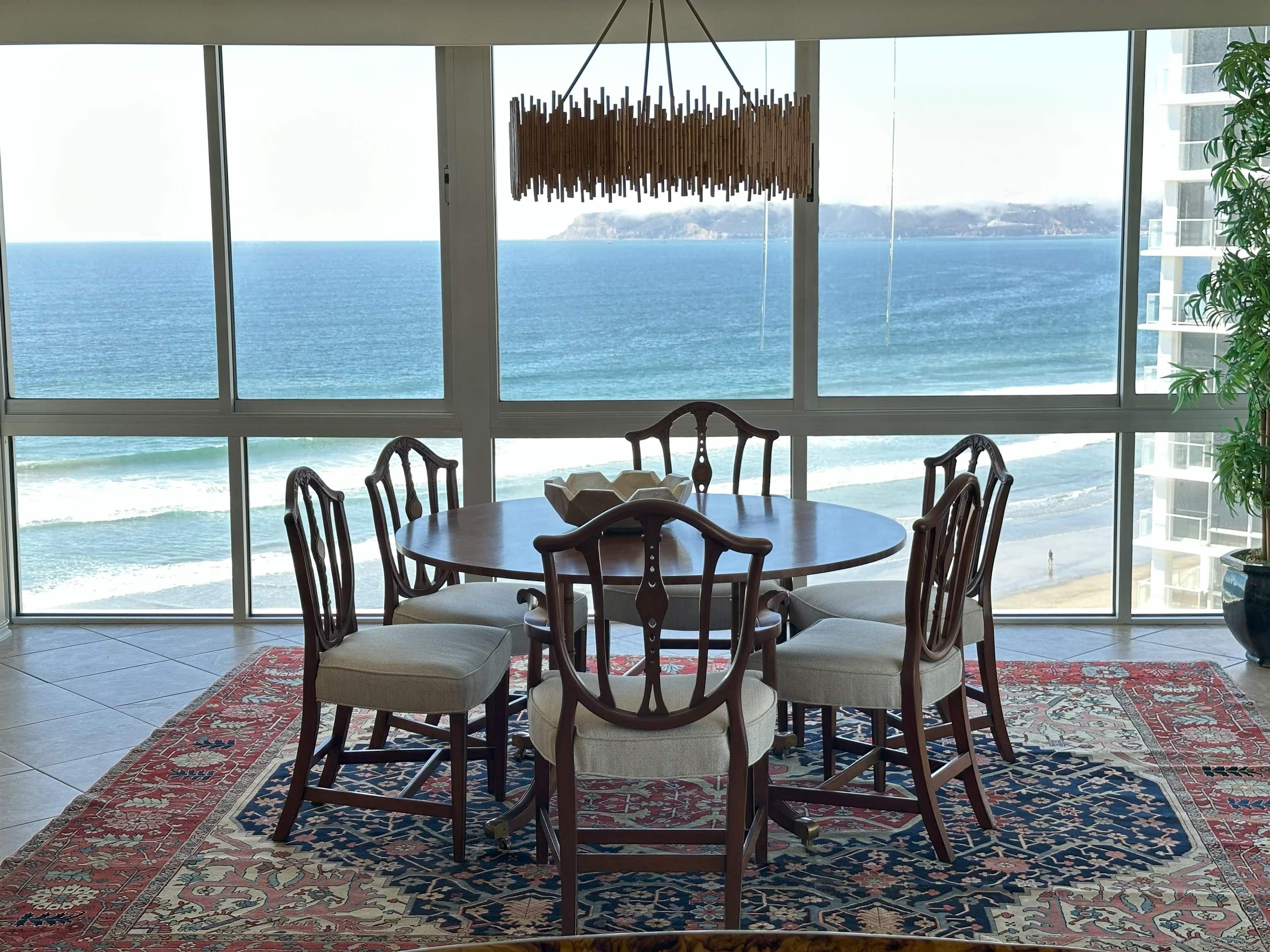 Detail Gallery Image 3 of 14 For 1780  Avenida Del Mundo  1104, Coronado,  CA 92118 - 2 Beds | 2 Baths