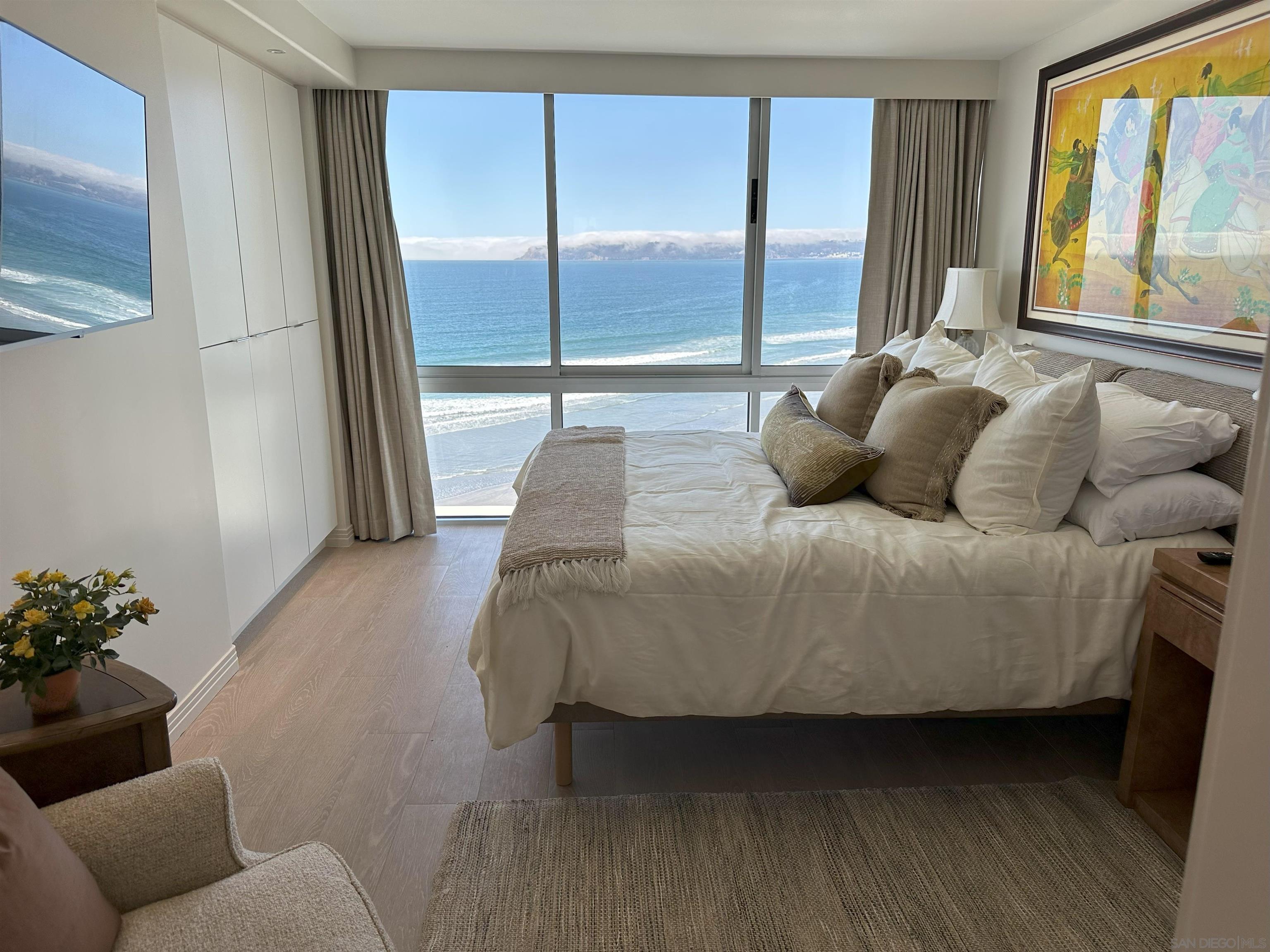 Detail Gallery Image 4 of 14 For 1780  Avenida Del Mundo  1104, Coronado,  CA 92118 - 2 Beds | 2 Baths