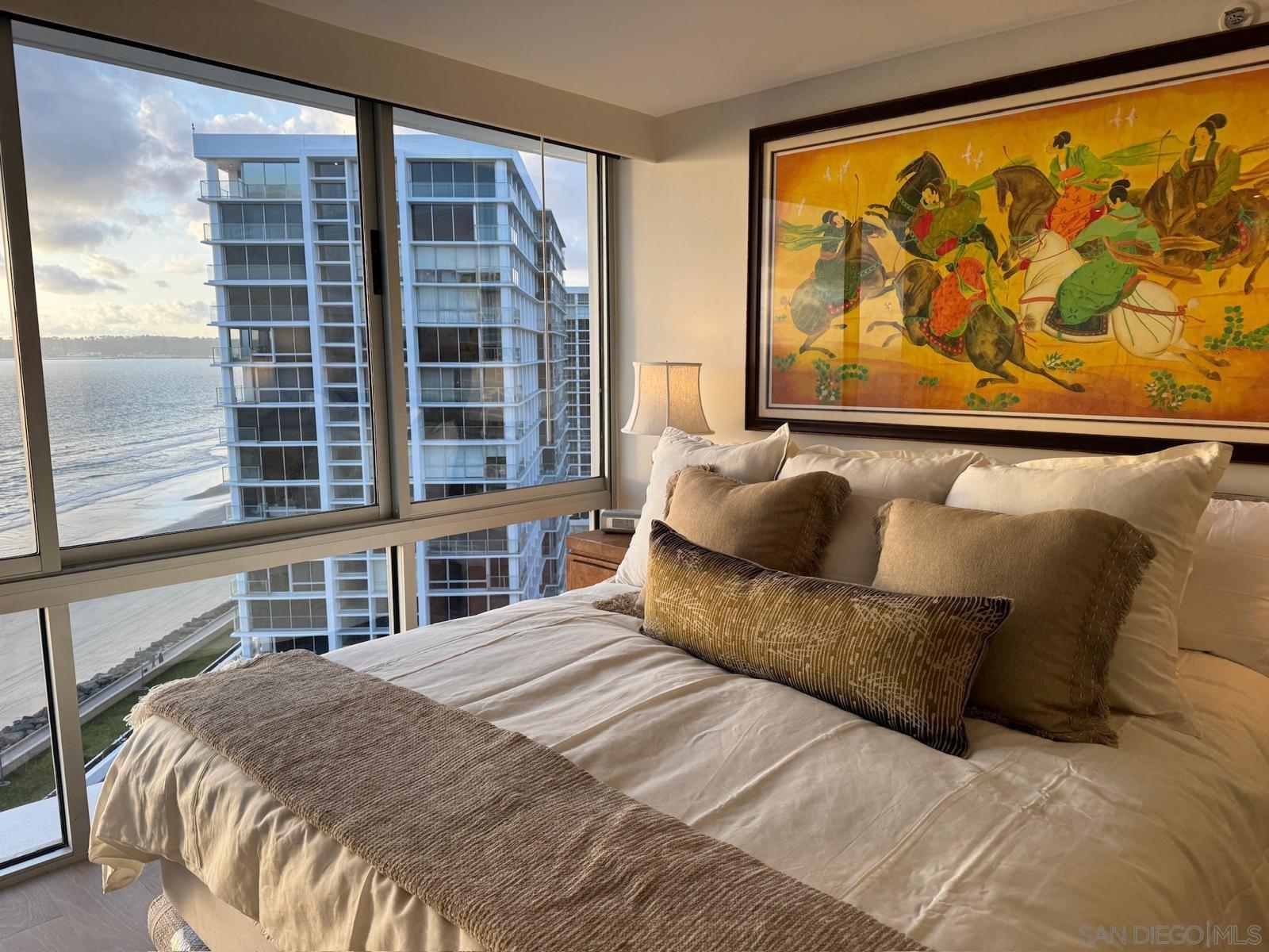 Detail Gallery Image 5 of 14 For 1780  Avenida Del Mundo  1104, Coronado,  CA 92118 - 2 Beds | 2 Baths