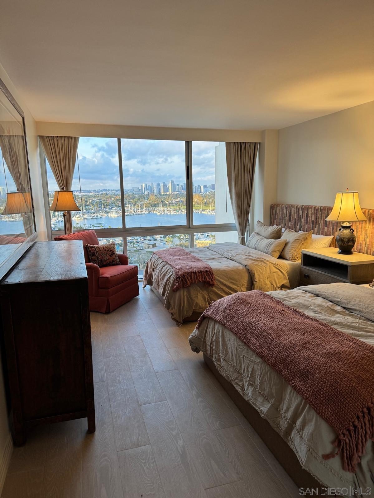 Detail Gallery Image 9 of 14 For 1780  Avenida Del Mundo  1104, Coronado,  CA 92118 - 2 Beds | 2 Baths