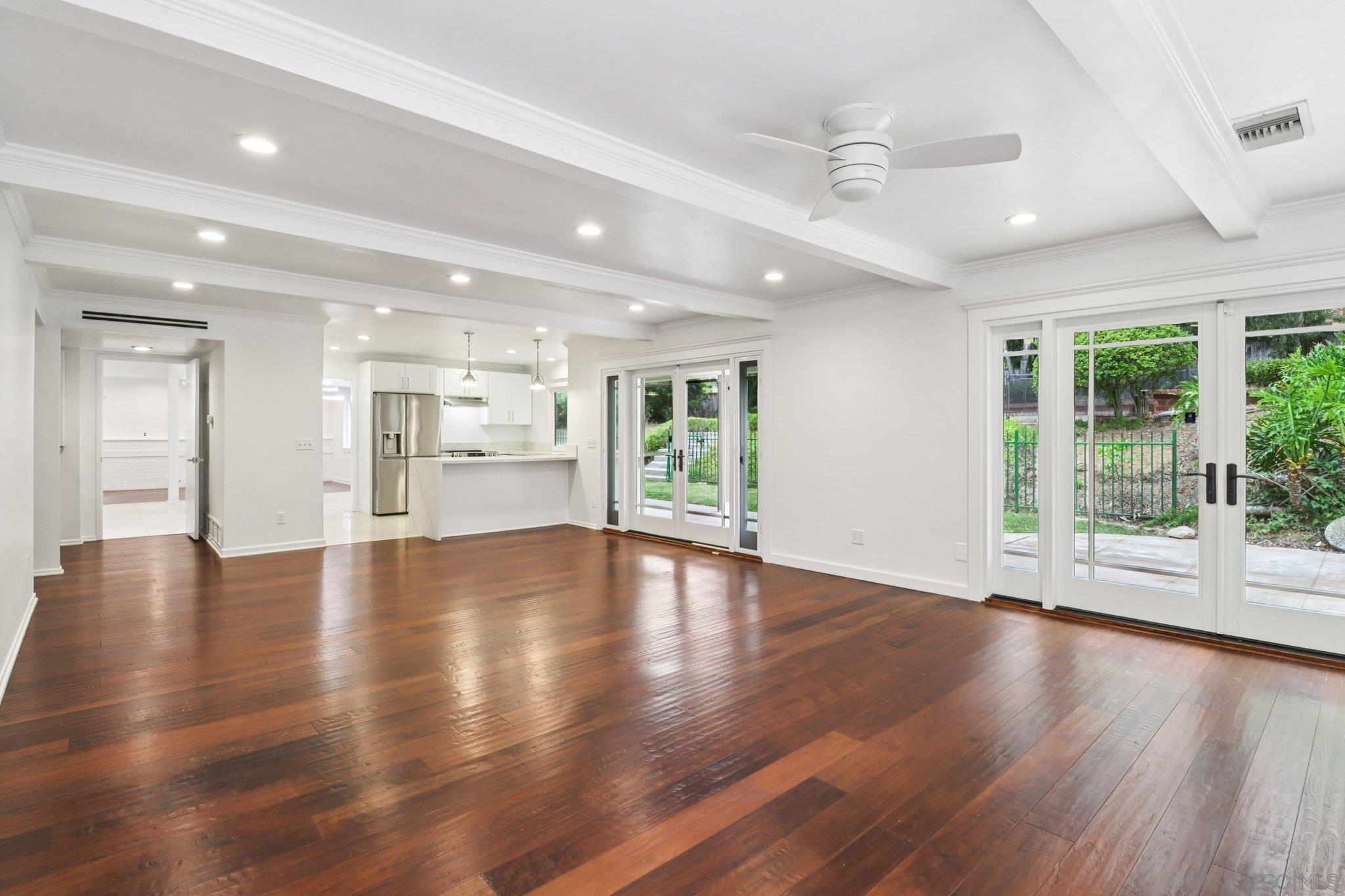 Detail Gallery Image 3 of 34 For 13080  Camino Del Valle, Poway,  CA 92064 - 5 Beds | 4 Baths