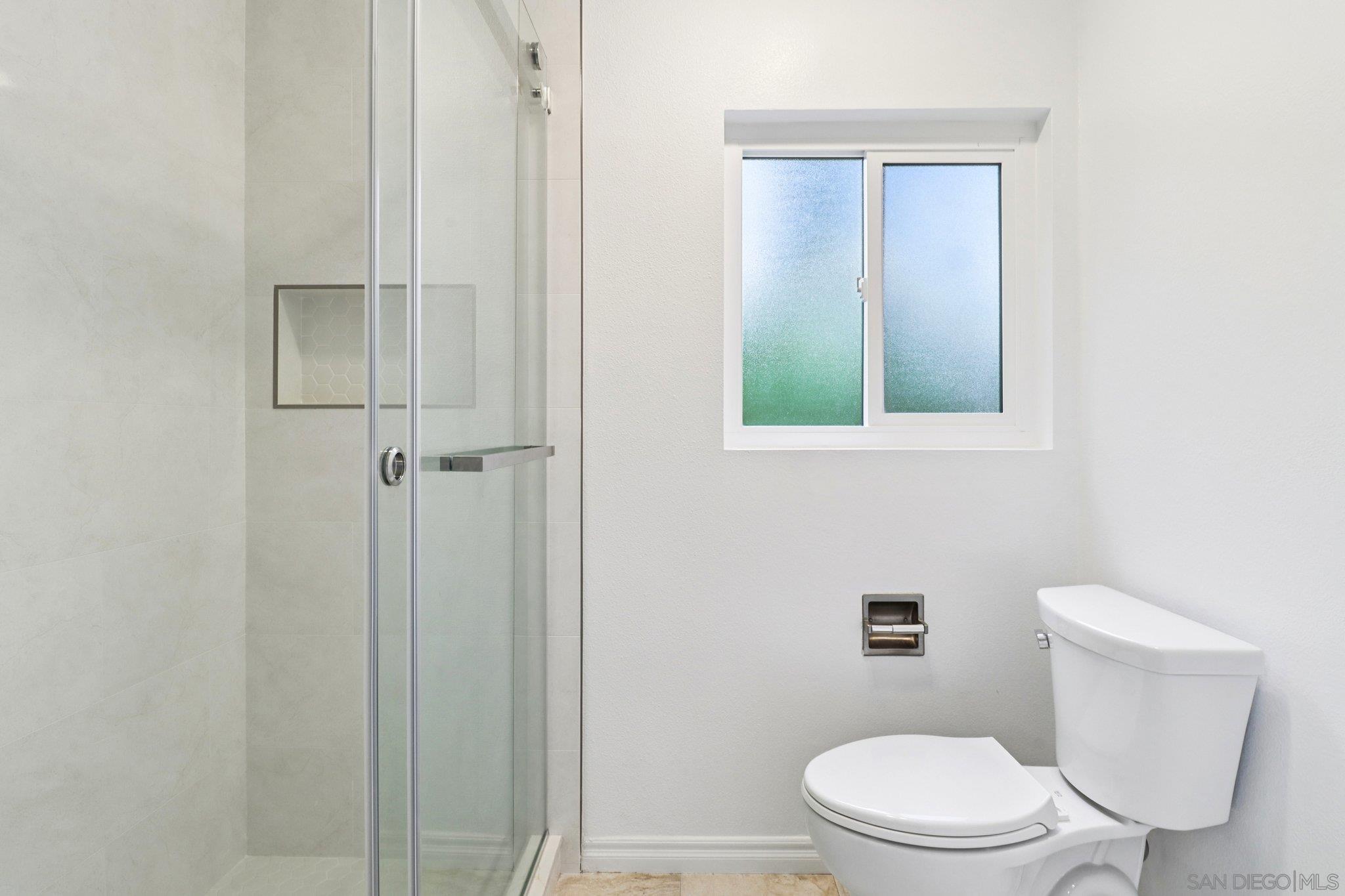 Detail Gallery Image 32 of 34 For 13080  Camino Del Valle, Poway,  CA 92064 - 5 Beds | 4 Baths