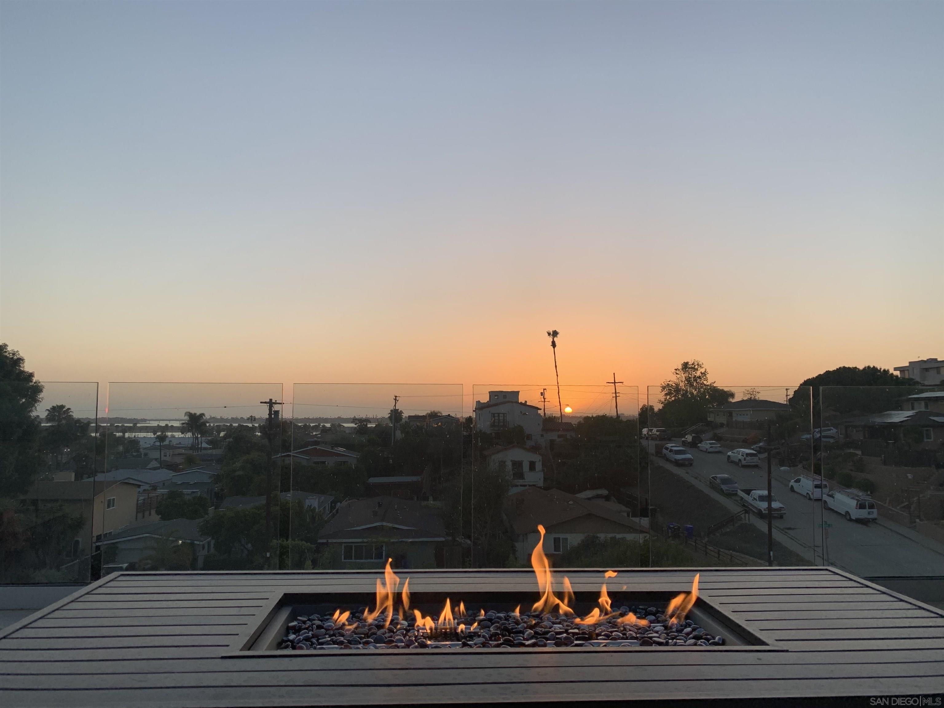 Detail Gallery Image 1 of 1 For 2243  Galveston St, San Diego,  CA 92110 - 4 Beds | 3 Baths