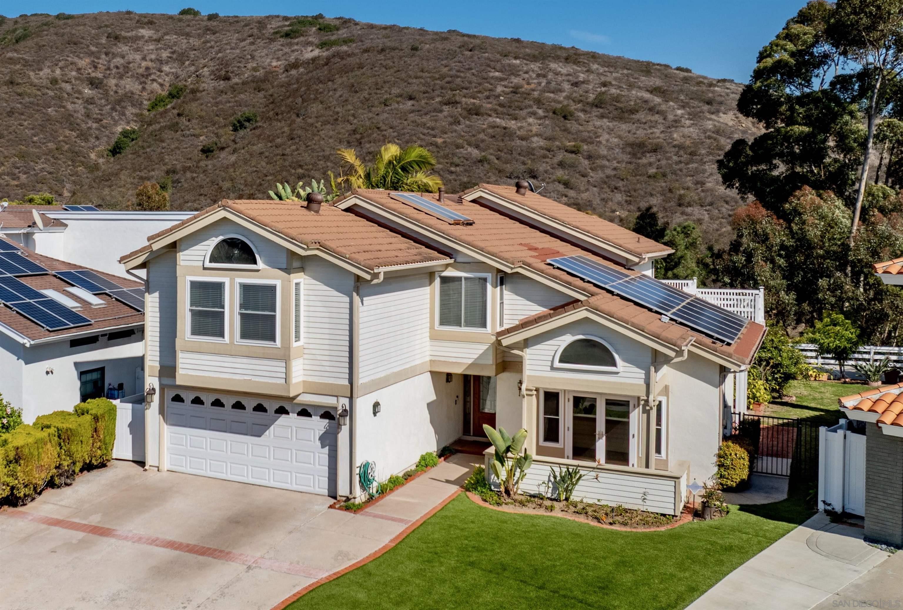 Detail Gallery Image 1 of 1 For 13671  Quinton Road, San Diego,  CA 92129 - 6 Beds | 3 Baths