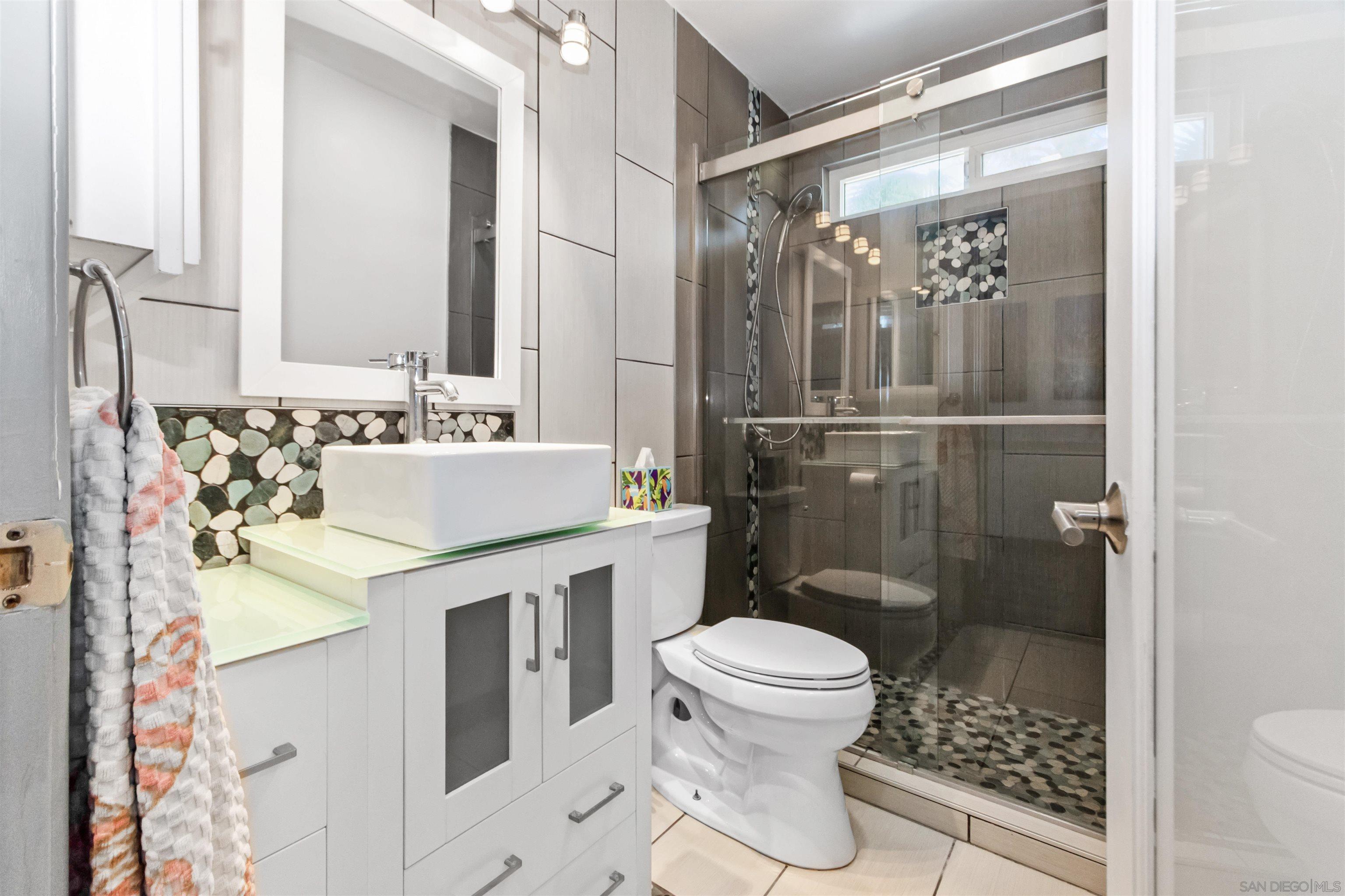 Detail Gallery Image 14 of 24 For 706  Ocean Ln, Imperial Beach,  CA 91932 - 2 Beds | 2 Baths