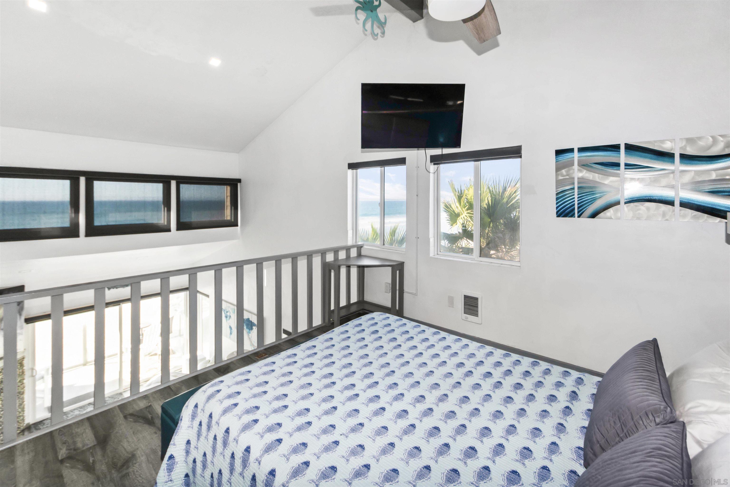 Detail Gallery Image 16 of 24 For 706  Ocean Ln, Imperial Beach,  CA 91932 - 2 Beds | 2 Baths