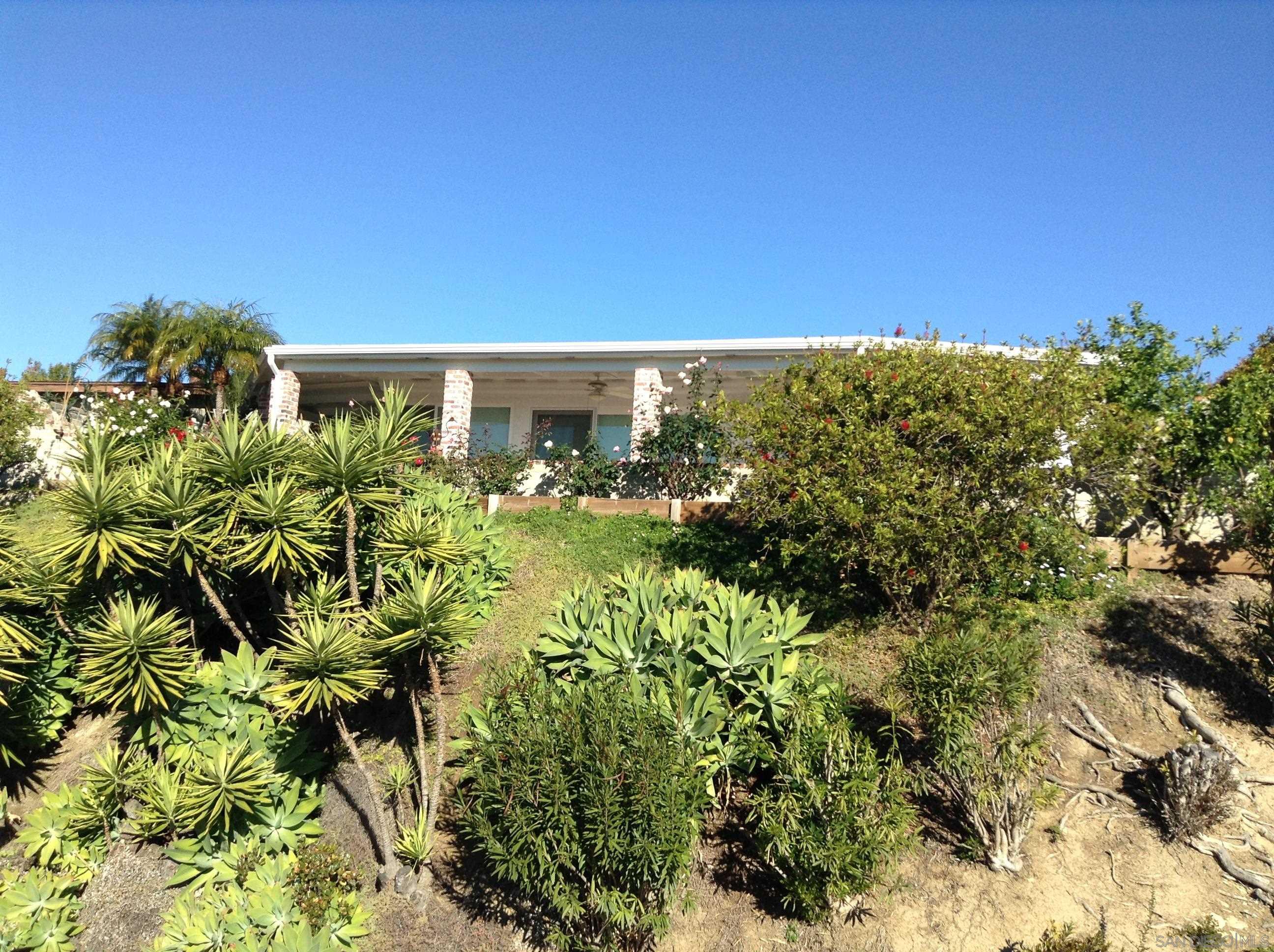 Detail Gallery Image 1 of 1 For 3063  Nute Way, San Diego,  CA 92117 - 3 Beds | 2 Baths