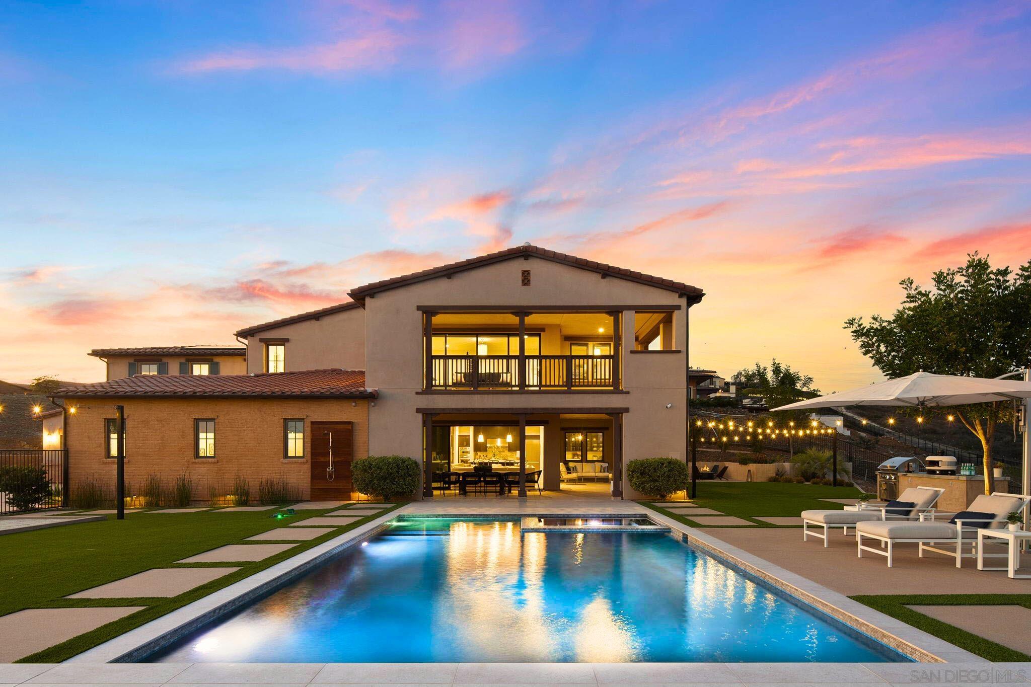 Detail Gallery Image 1 of 1 For 3801  Rancho Summit Dr, Encinitas,  CA 92024 - 5 Beds | 4/1 Baths