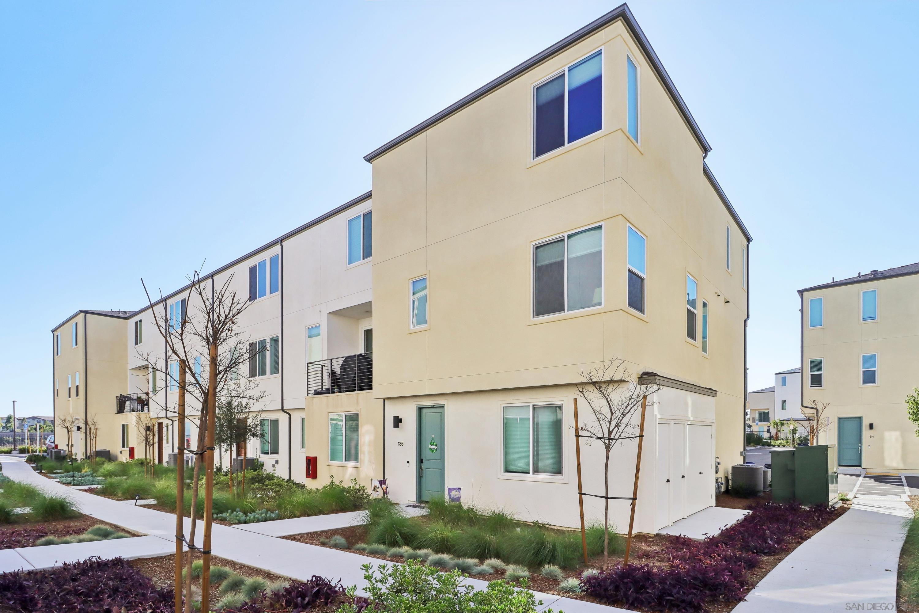 Detail Gallery Image 1 of 1 For 5460  Shorefront Dr  #137,  San Diego,  CA 92154 - 4 Beds | 2/1 Baths