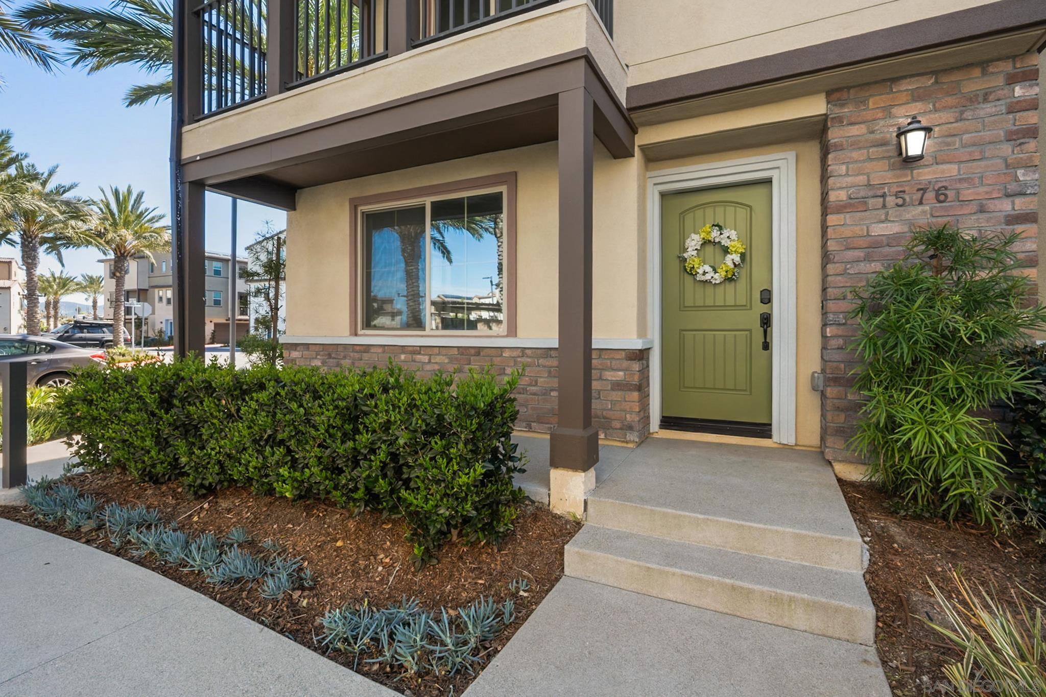 Detail Gallery Image 1 of 1 For 1576  Fig Tree Way, Oceanside,  CA 92056 - 3 Beds | 3/1 Baths