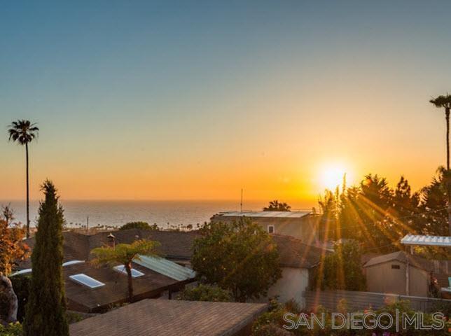 Detail Gallery Image 1 of 1 For 1566  Santa Barbara Street, San Diego,  CA 92107 - 4 Beds | 3 Baths