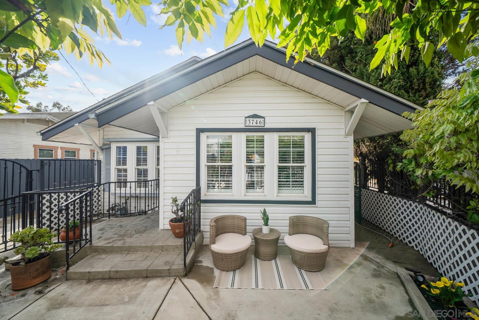 Detail Gallery Image 1 of 1 For 3746  10th Ave, San Diego,  CA 92103 - 2 Beds | 2 Baths