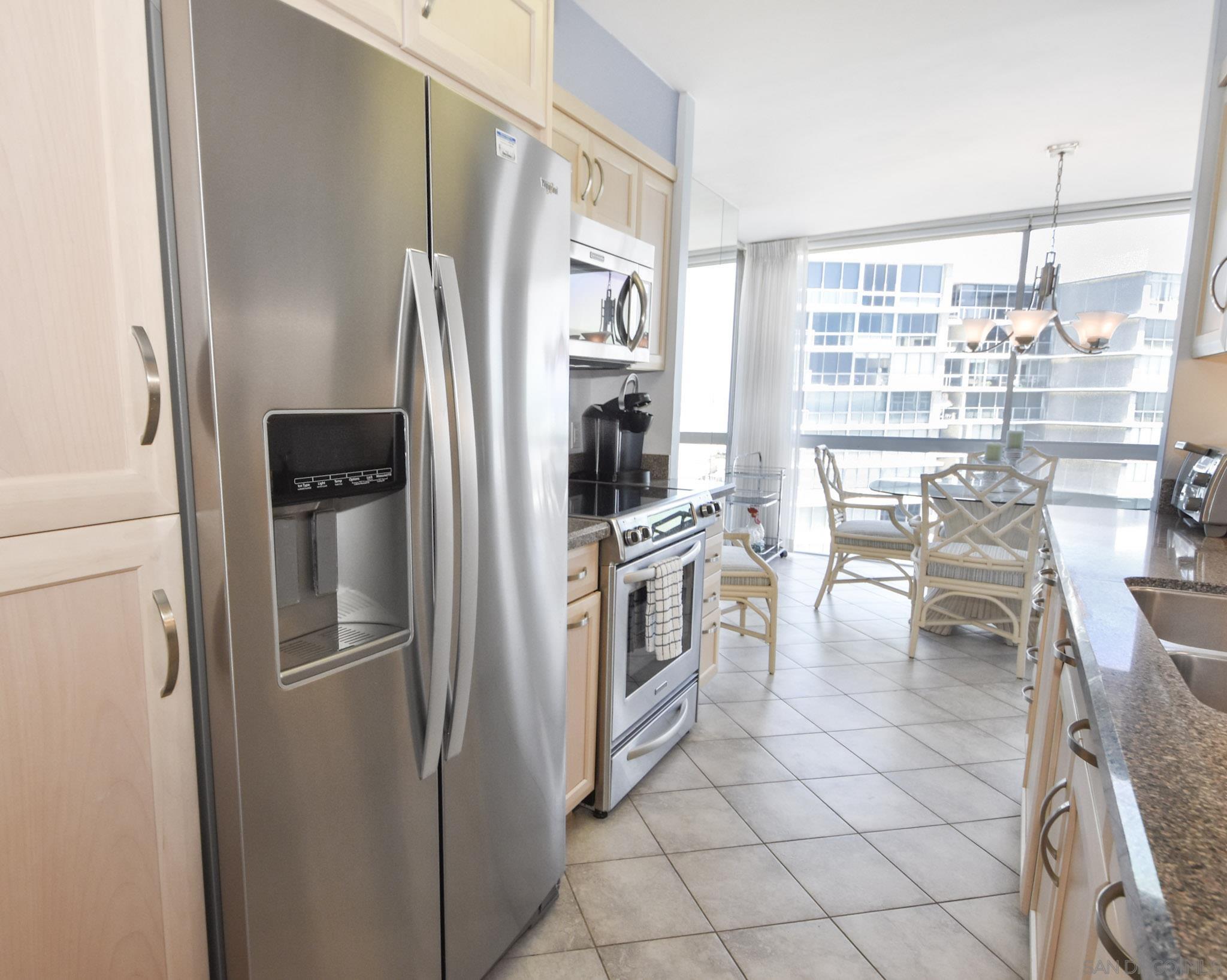 Detail Gallery Image 11 of 24 For 1810  Avenida Del Mundo  1209, Coronado,  CA 92118 - 2 Beds | 2 Baths