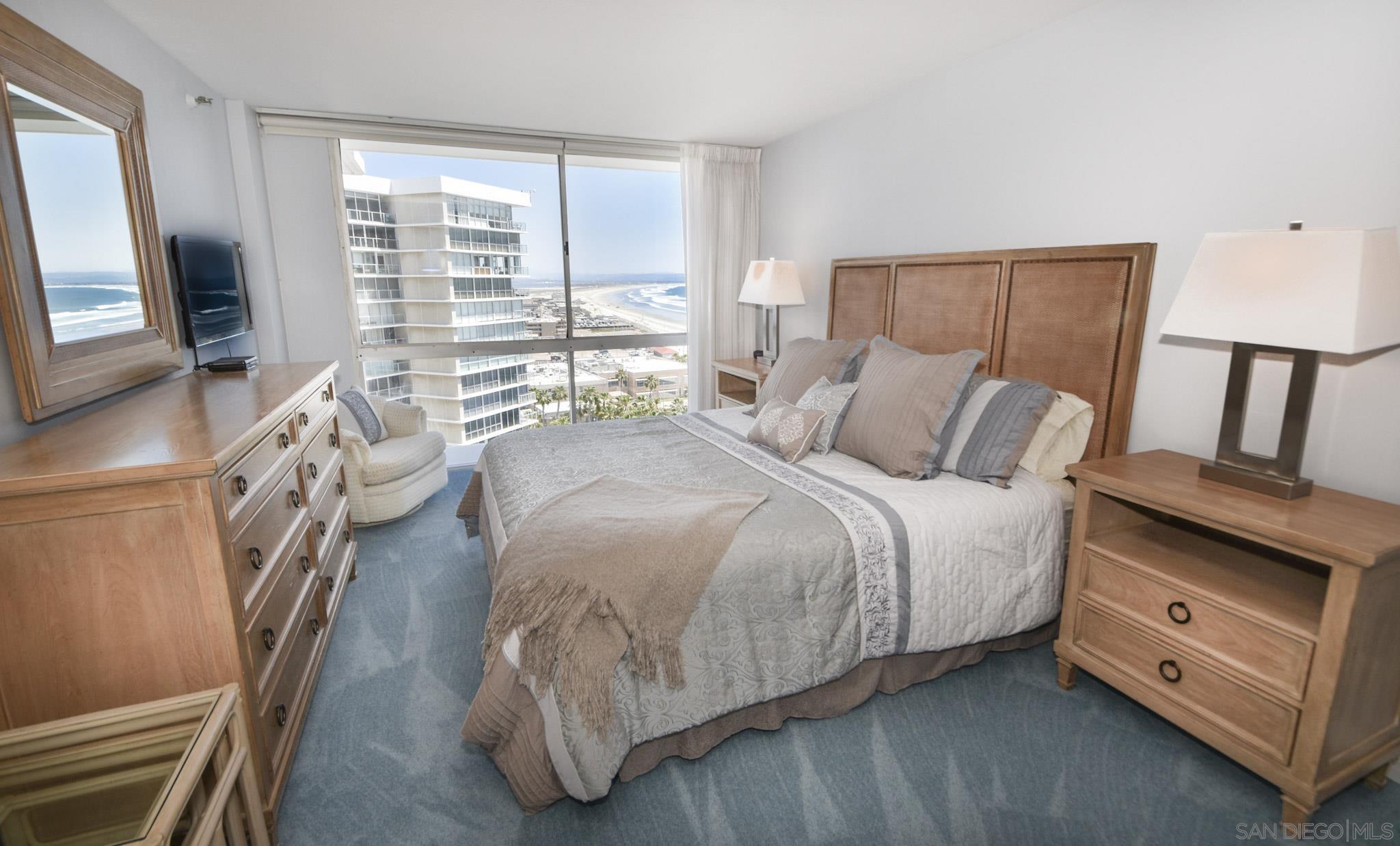 Detail Gallery Image 14 of 24 For 1810  Avenida Del Mundo  1209, Coronado,  CA 92118 - 2 Beds | 2 Baths