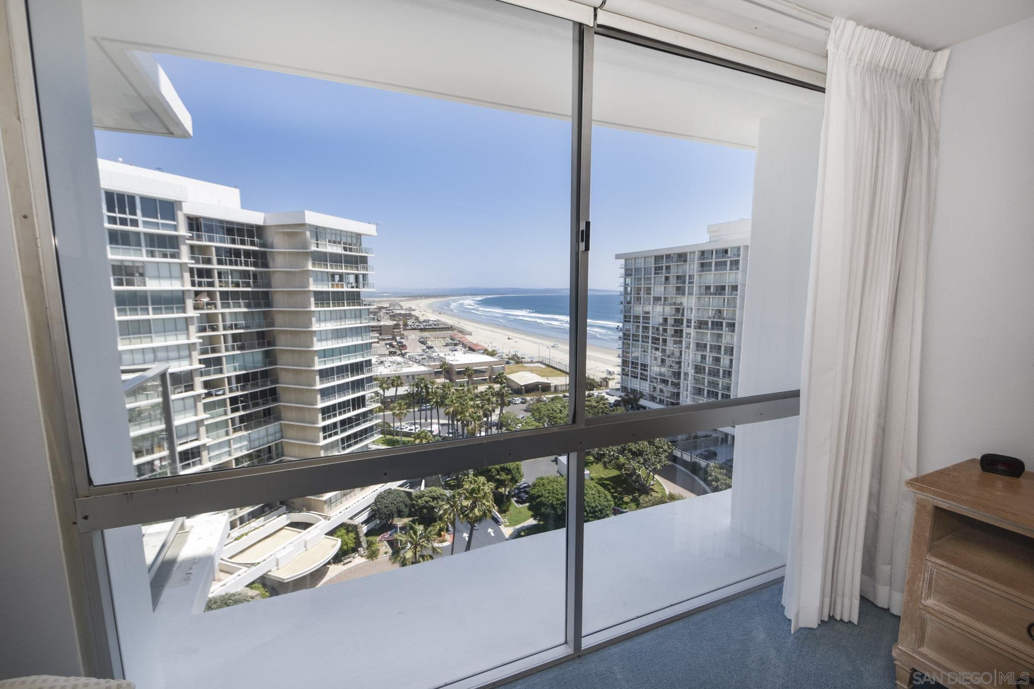 Detail Gallery Image 16 of 24 For 1810  Avenida Del Mundo  1209, Coronado,  CA 92118 - 2 Beds | 2 Baths