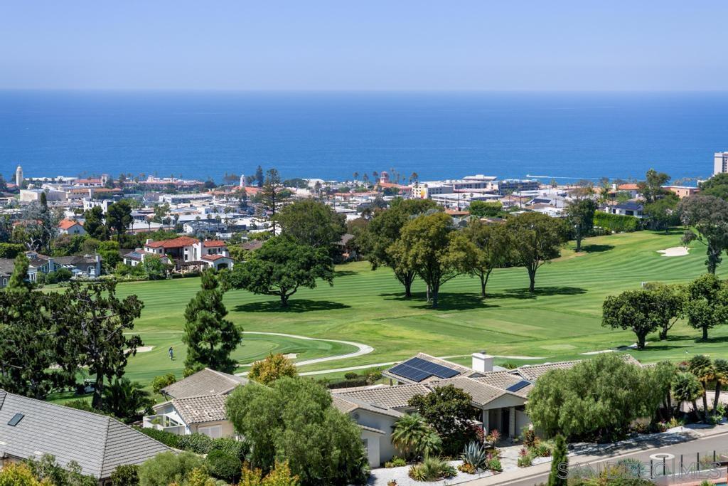 Detail Gallery Image 1 of 1 For 7272  Country Club Dr, La Jolla,  CA 92037 - 6 Beds | 5/1 Baths