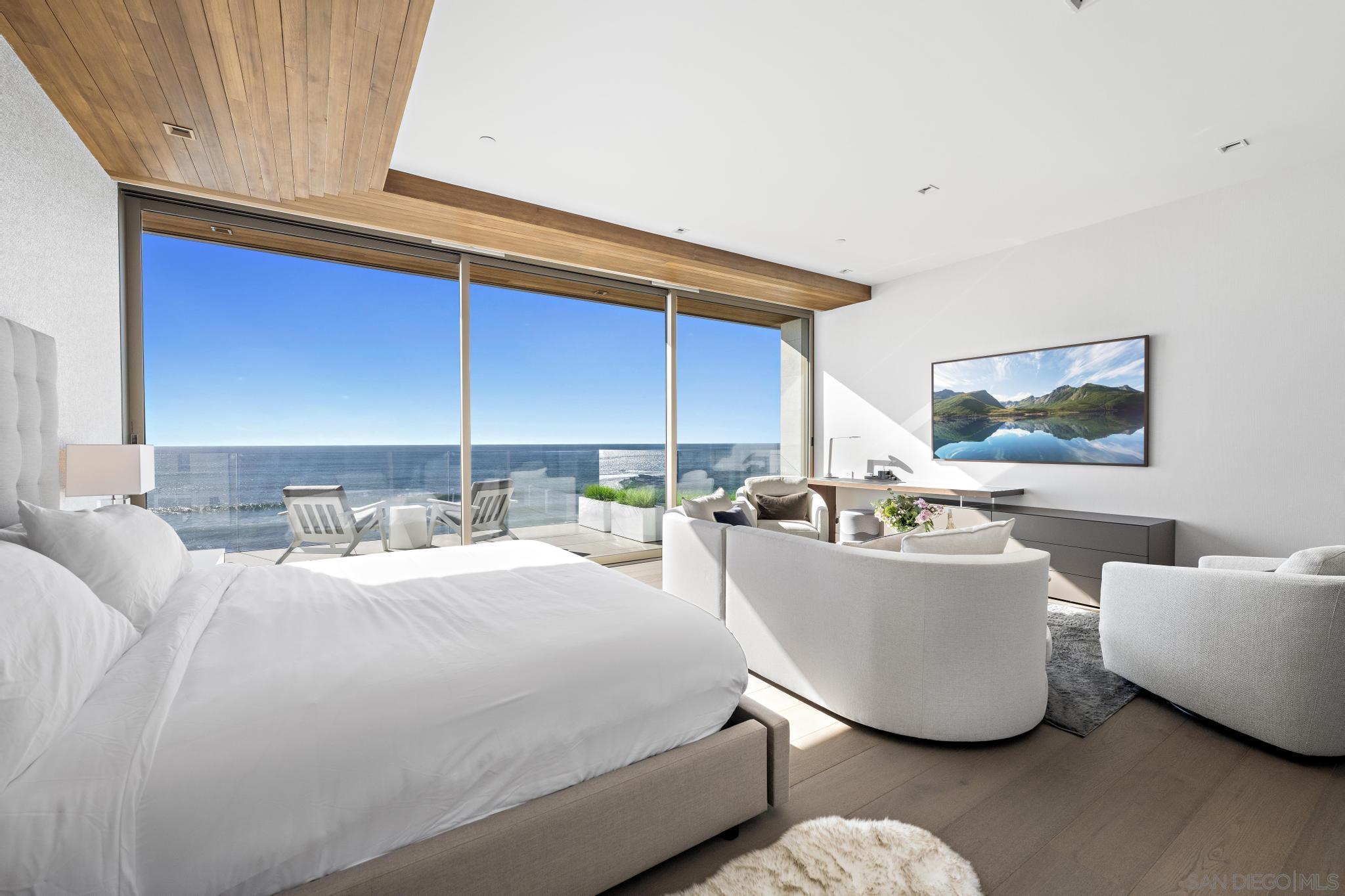 Detail Gallery Image 20 of 50 For 6515  Neptune Pl, La Jolla,  CA 92037 - 4 Beds | 5/1 Baths